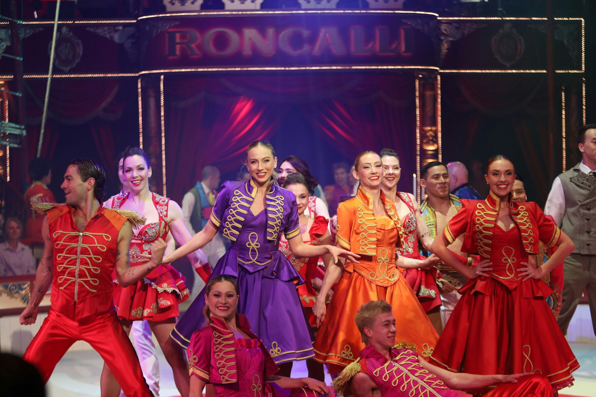 10.04.2026, Köln: Opening – Rockin’ Roncalli: Premiere beim Gastspiel 2026 des Zirkus Roncalli („Circus-Theater“) auf dem Neumarkt. Foto: Arton Krasniqi