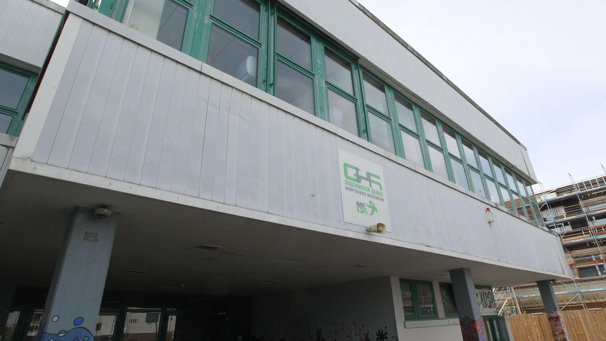 Schule Meckenheim Auf dem Campus Meckenheim gibt es die Theodor-Heuss-Realschule und das Konrad Adenauer Gymnasium.
