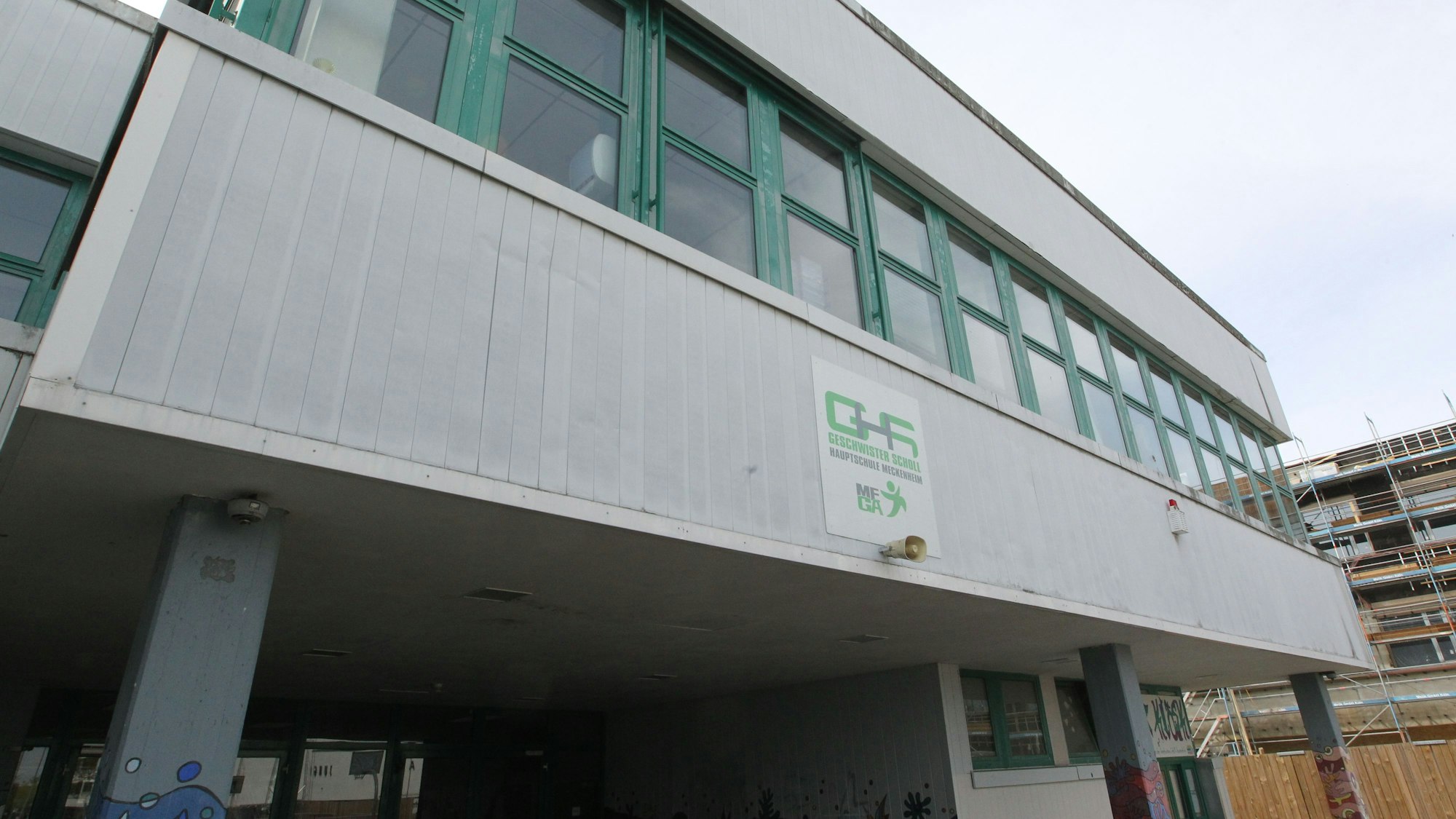 Schule Meckenheim Auf dem Campus Meckenheim gibt es die Theodor-Heuss-Realschule und das Konrad Adenauer Gymnasium.