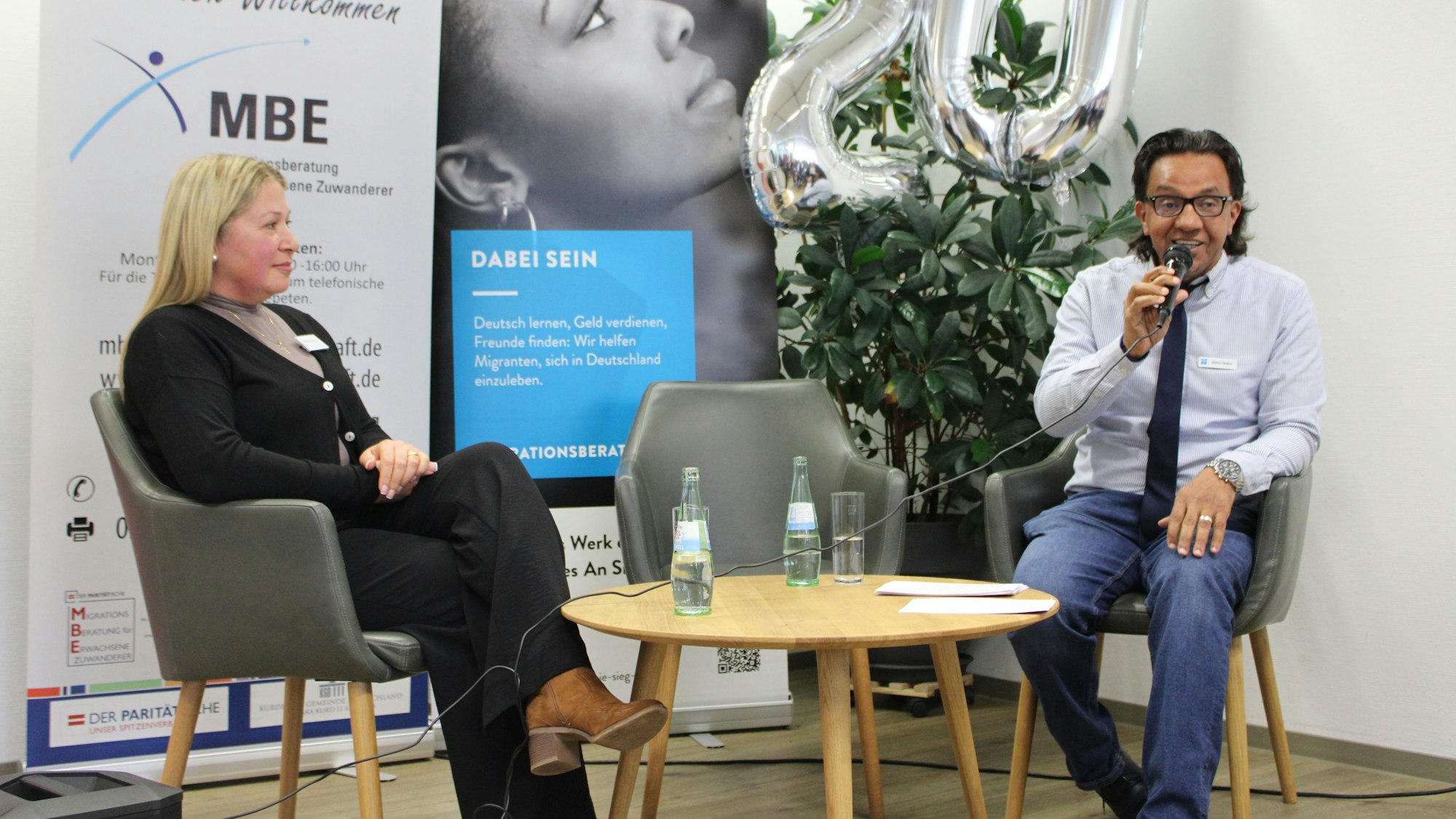 20 Jahre Migrationsberatung im Rhein-Sieg-Kreis: Helda Kakos mit Migrationsberater Brahim Elhajoui