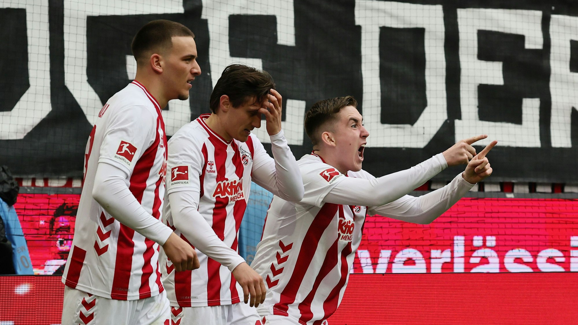 1. FC Köln vs. Werder Bremen, 29. Spieltag, 17.04.2026, 15.30 Uhr, rechts: Isak Johannesson (1. FC Köln), Bild: Herbert Bucco