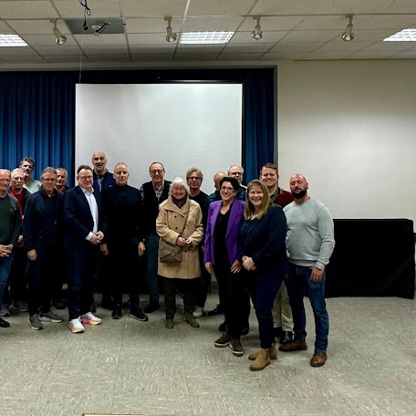 Oberbürgermeister Torsten Burmester und Fachkräfte aus der Verwaltung trafen sich zum Gespräch mit Porz /Poller Bürgervereinen.