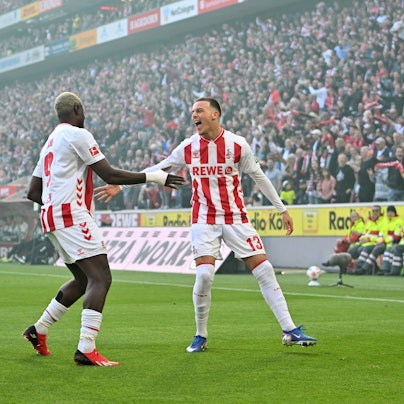 Kölns Sturm-Duo unter sich: Ragnar Ache (l.) und Said El Mala freuen sich nach einem Torerfolg.