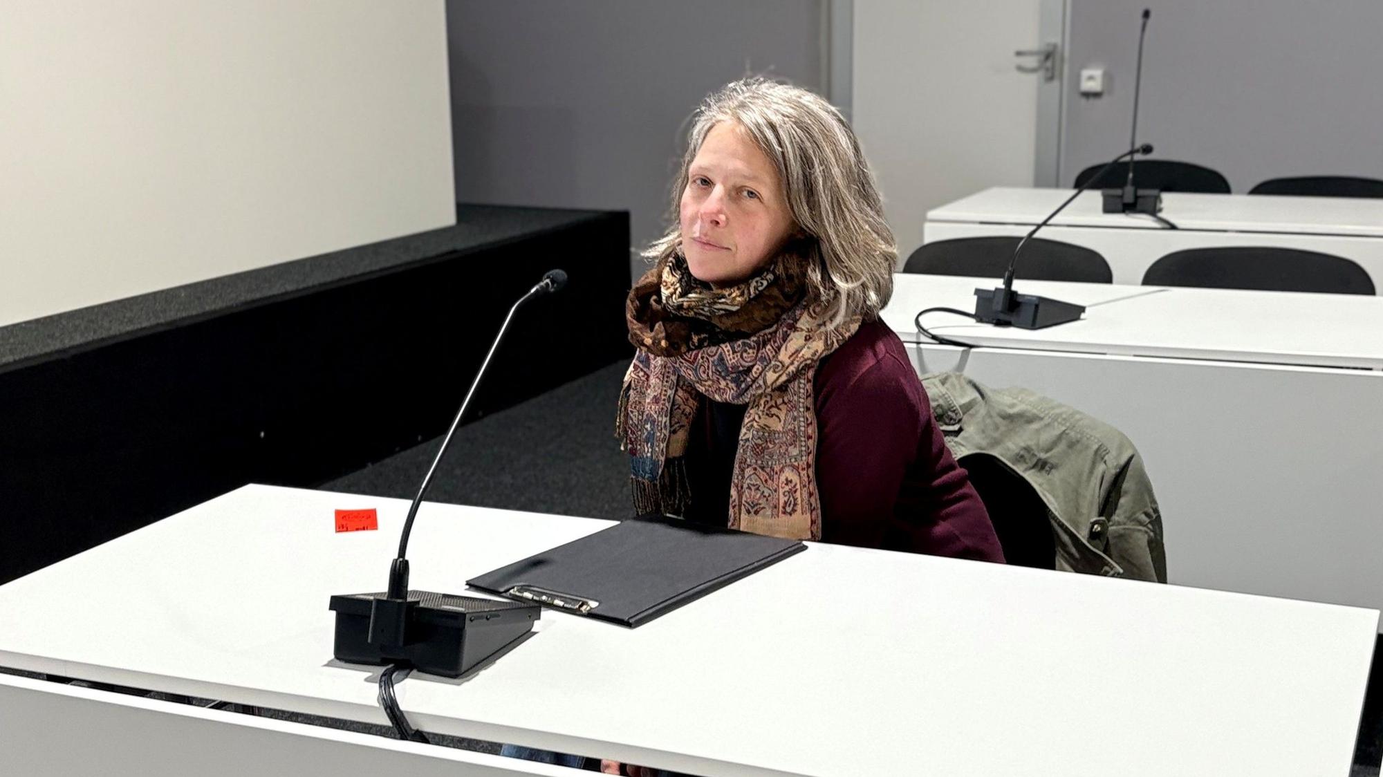 Die Aktivistin Caroline Schmidt beim Prozess im Kölner Amtsgericht