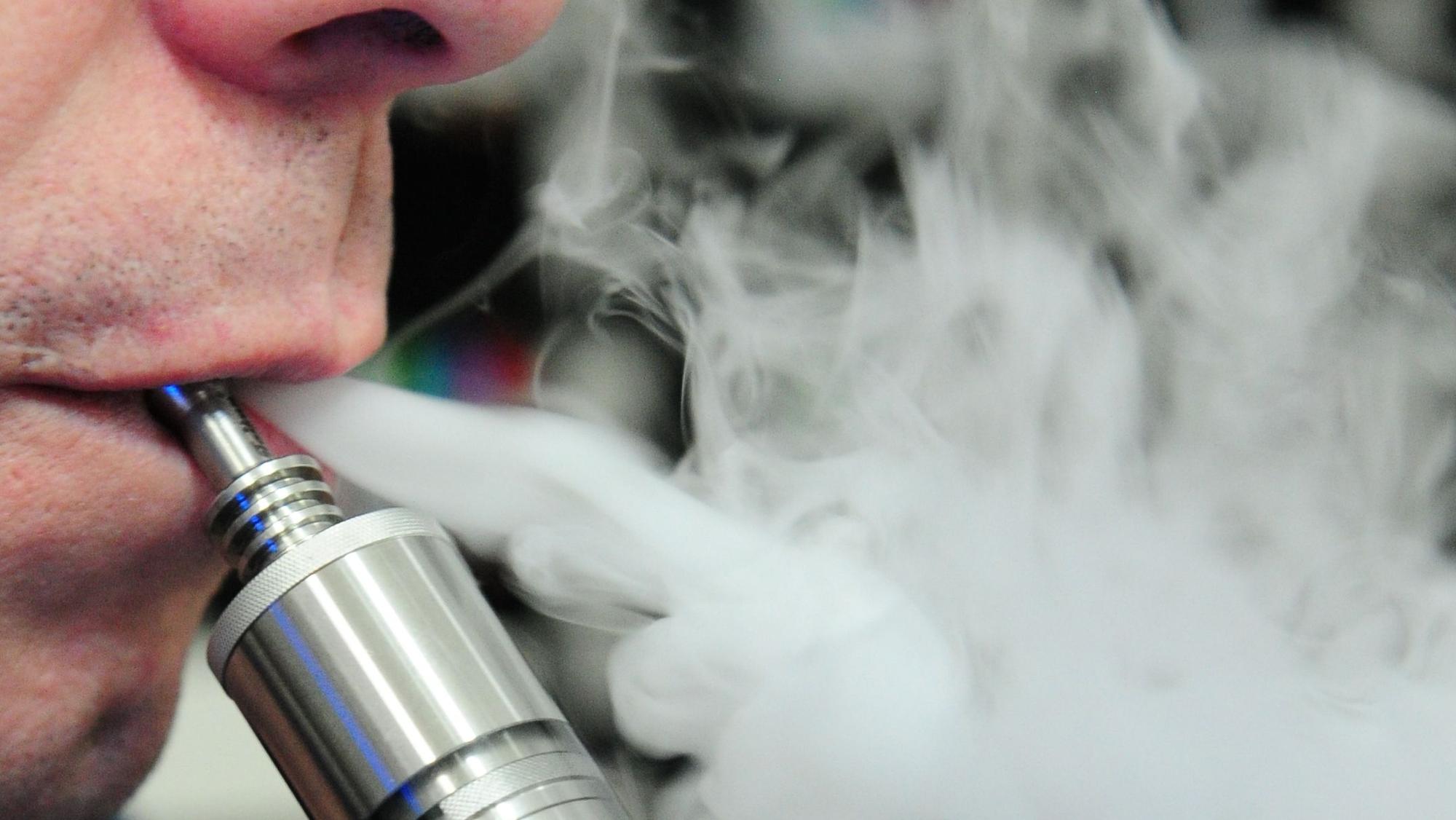 Jede Menge Qualm: Der Nichtraucherschutz soll in NRW jetzt auch für E-Zigaretten gelten.