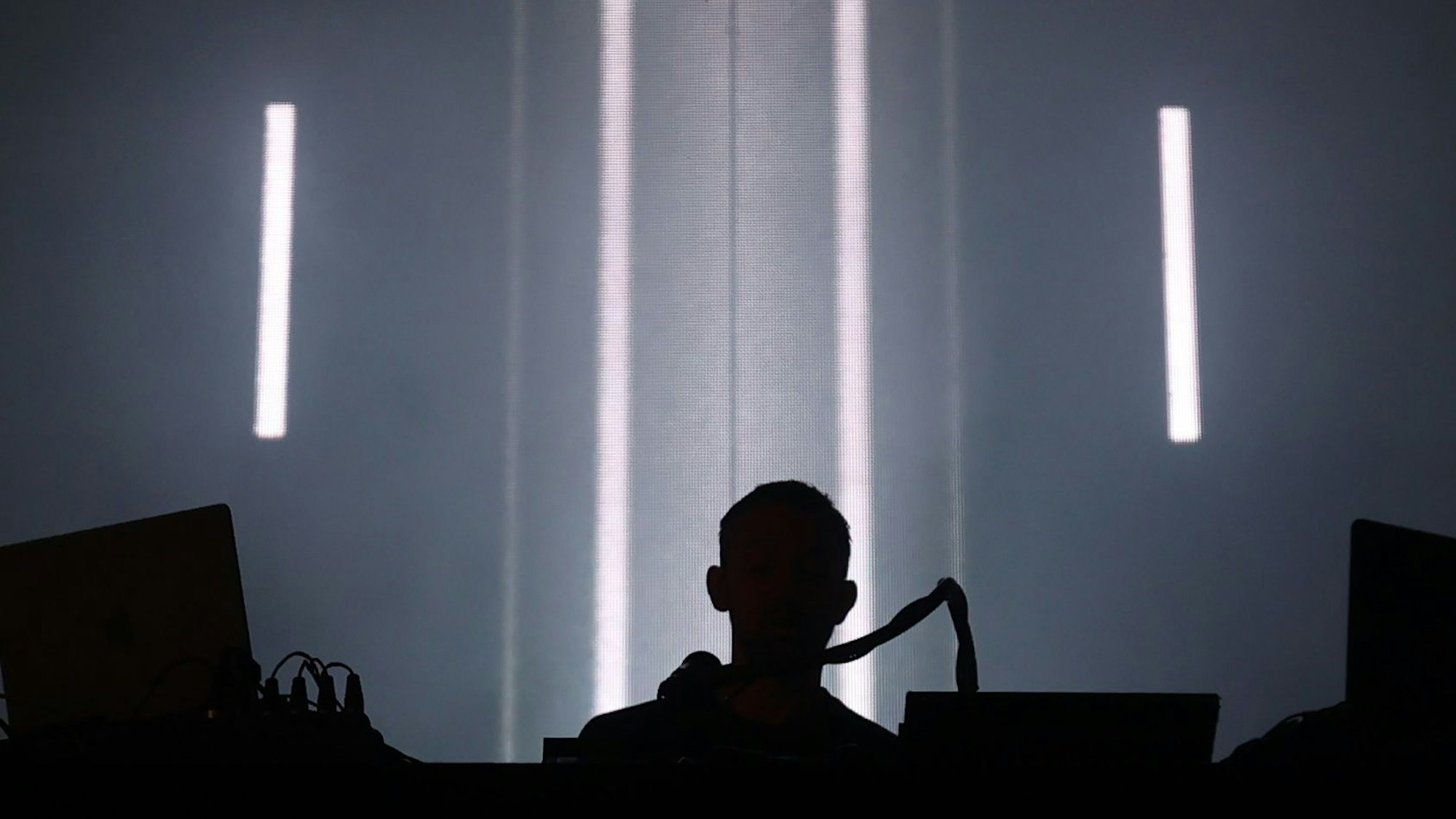 Fritz Kalkbrenner trat auch beim Gamescom-City-Festival auf dem Hohenzollernring auf. (Archivbild)