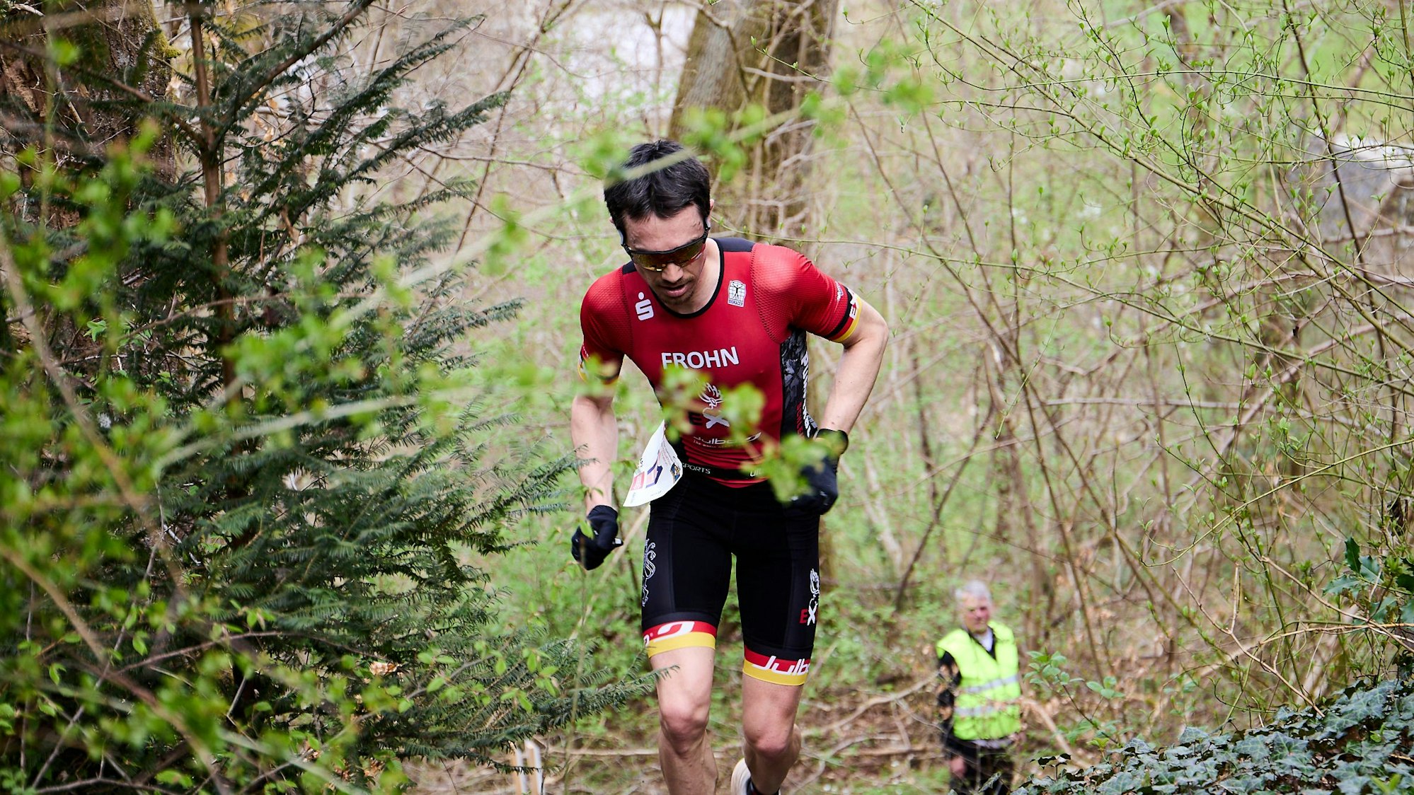 Das Bild zeigt Mathias Frohn während des Crossduathlons.