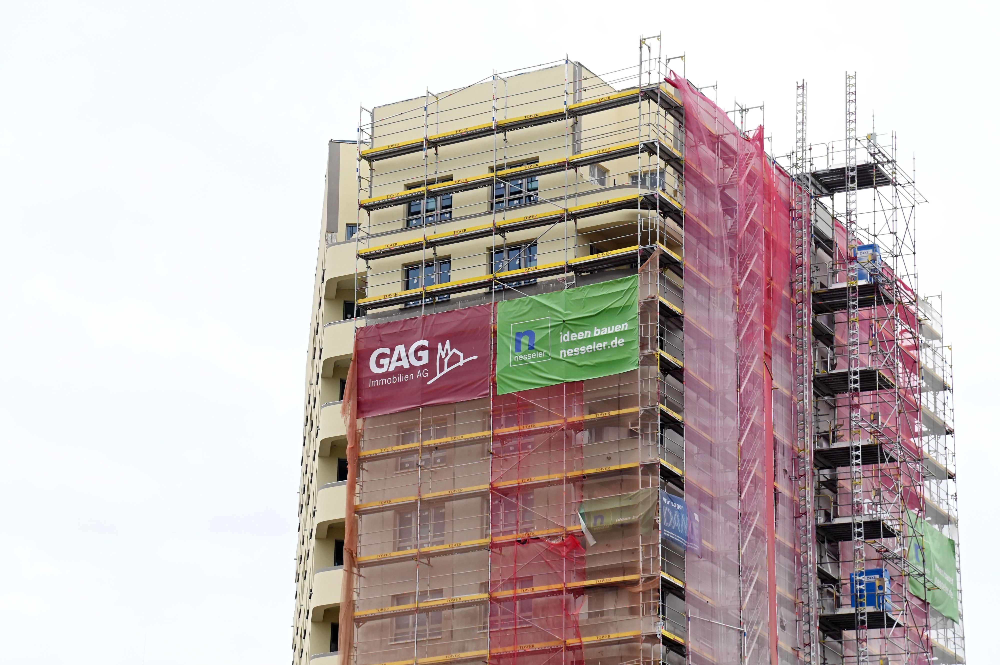 05.06.2025 Köln. Die GAG Immobilien AG stellt ihr Projekt SechtM an der Sechtemer Straße vor, das angeblich erste Bauprojekt der Parkstadt Süd. Hier sollen in einem 15-geschossigem Gebäude mehr als 200 Wohnungen sowie Gewerbeflächen entstehen. Foto: Alexander Schwaiger