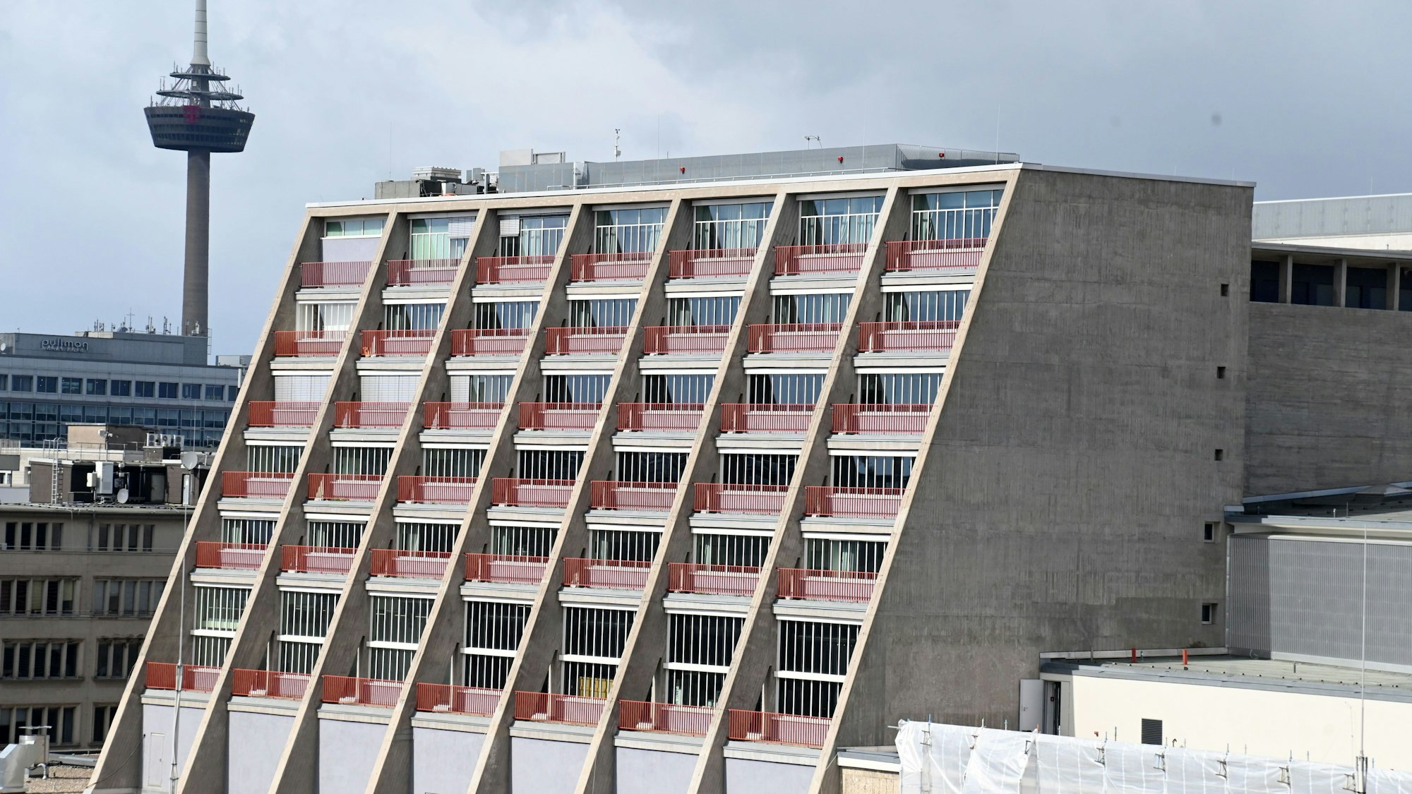 1957 wurde die Oper eröffnet, nun soll sie nach 14 Jahren Sanierungszeit wieder den Betrieb aufnehmen
