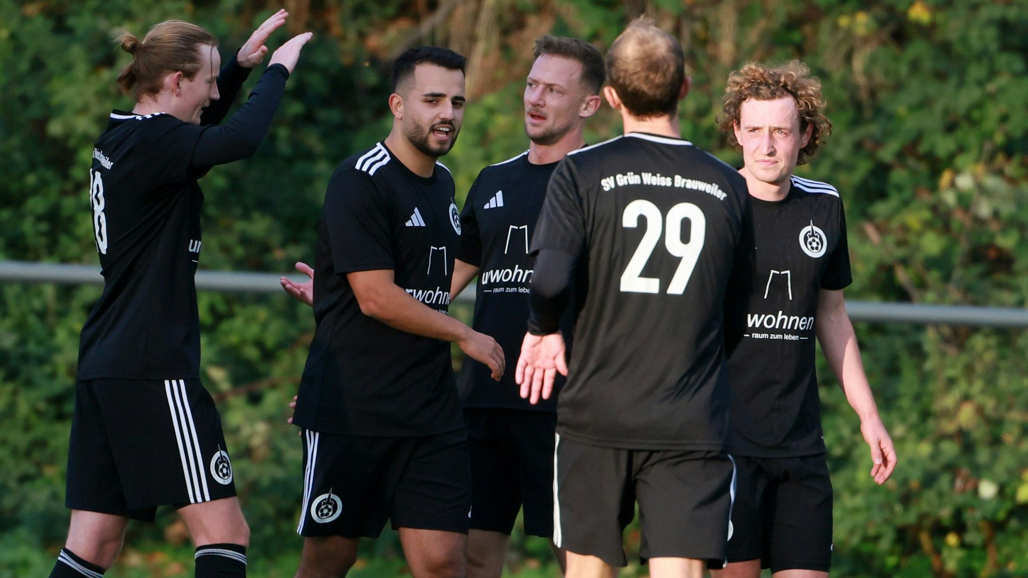 Spät durfte Landesligist Brauweiler beim Außenseiter doch noch jubeln. Das Foto entspannt der Partie gegen Lindenthal-Hohenlind aus dem Jahr 2025.