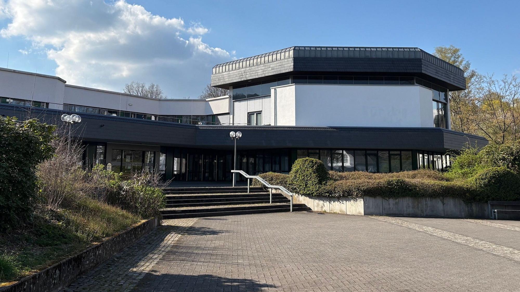Dieses Bild zeigt das Rathaus der Gemeinde Reichshof.