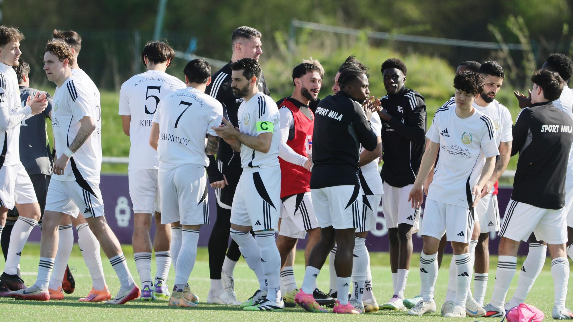 Der Fußball-Landesligist BCV Glesch-Paffendorf wagt einen Neuanfang in den Niederungen.