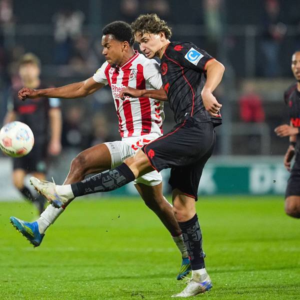 17.04.2026, xydrx, Fußball, Regionalliga West, FC Köln II - SC Fortuna Köln , Saison 2025 2026, Franz-Kremer-Stadion: Youssoupha Niang FC Köln II, 17 im Zweikampf gegen Maximilian Fischer SC Fortuna Köln, 3 *** 17 04 2026, xydrx, Football, Regionalliga West, FC Köln II SC Fortuna Köln , Season 2025 2026, Franz Kremer Stadion Youssoupha Niang FC Köln II, 17 in duel against Maximilian Fischer SC Fortuna Köln, 3 Copyright: HMBxMedia/YannisxDreimann