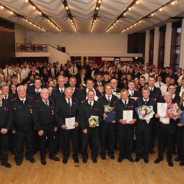 Im Nümbrechter Parkhotel kam die Freiwillige Feuerwehr der Schlossgemeinde am Freitagabend zu ihrer Jahresdienstbesprechung zusammen.