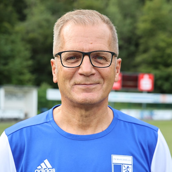 Porträt eines Fußballtrainers