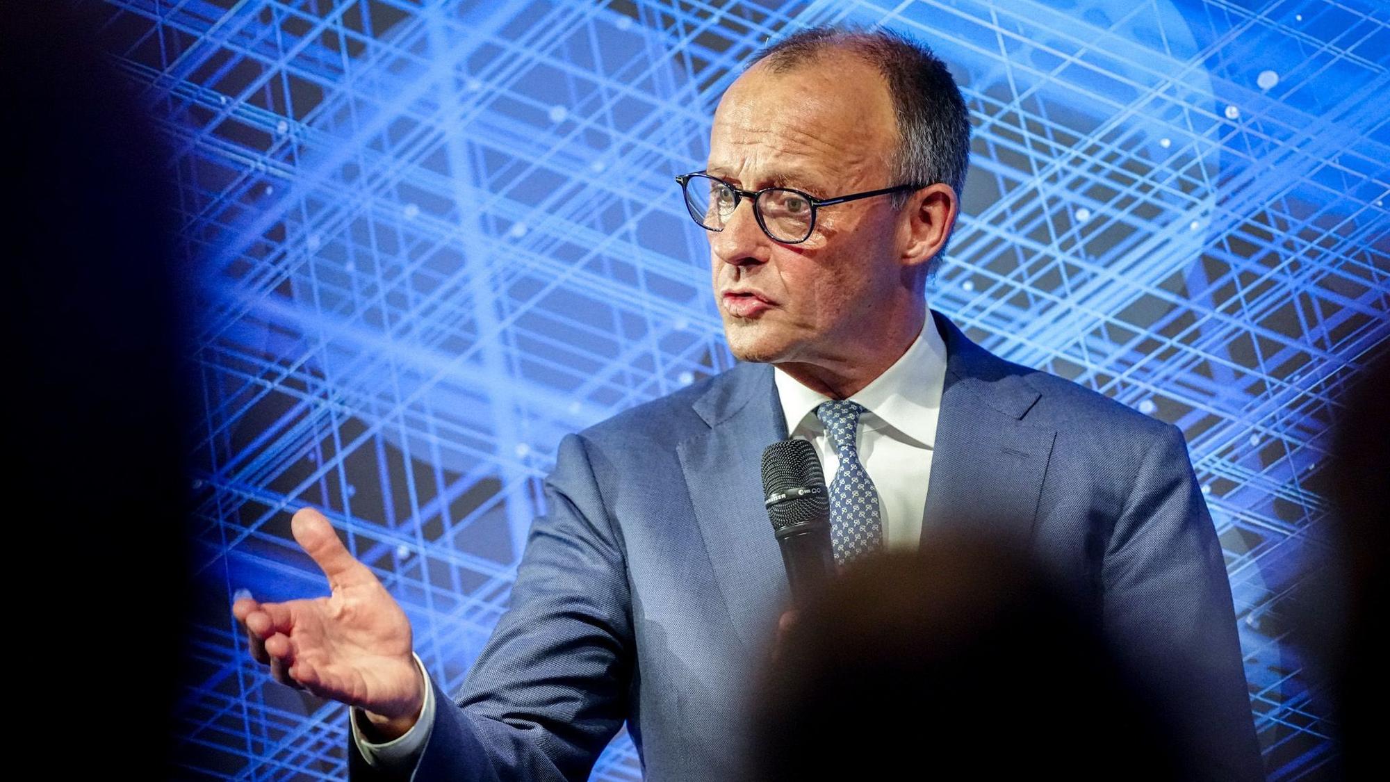 Bundeskanzler Friedrich Merz (CDU) spricht beim Jahresempfang 75 Jahre Bundesverband deutscher Banken e.V..
