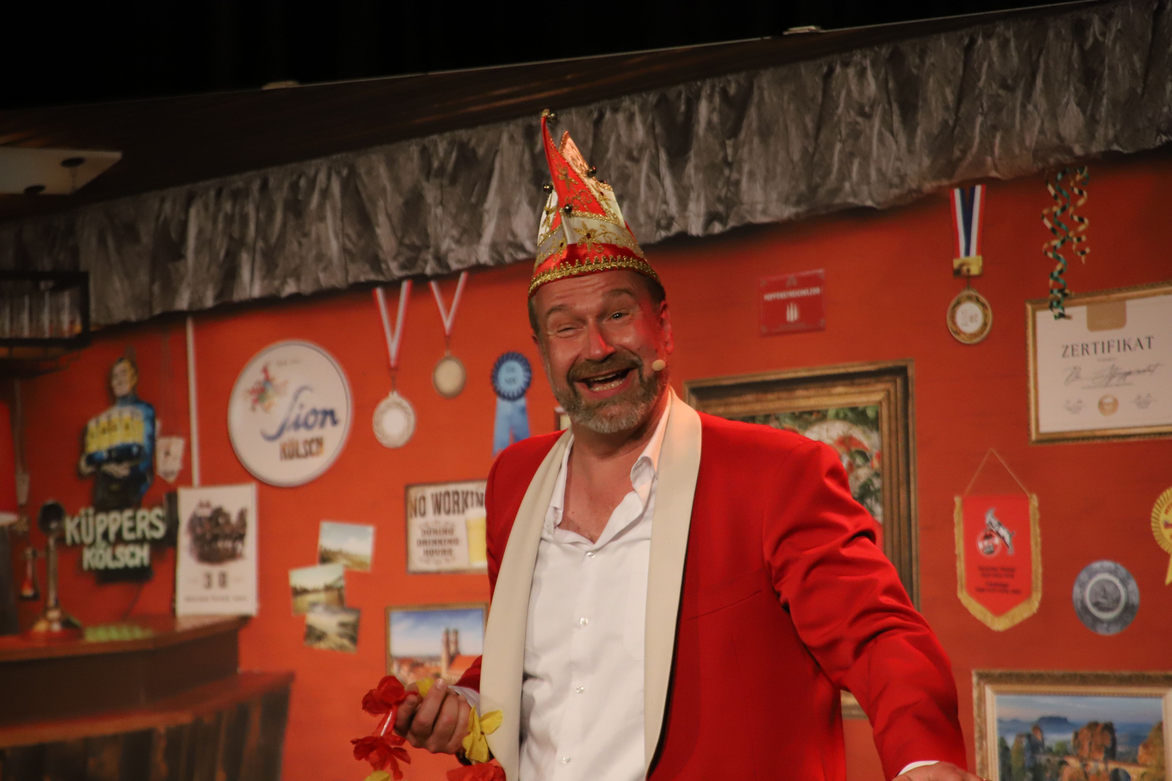 Sitzungspräsident Volker Weininger kommt am 22. September mit Filmriss ins Kur-Theater.