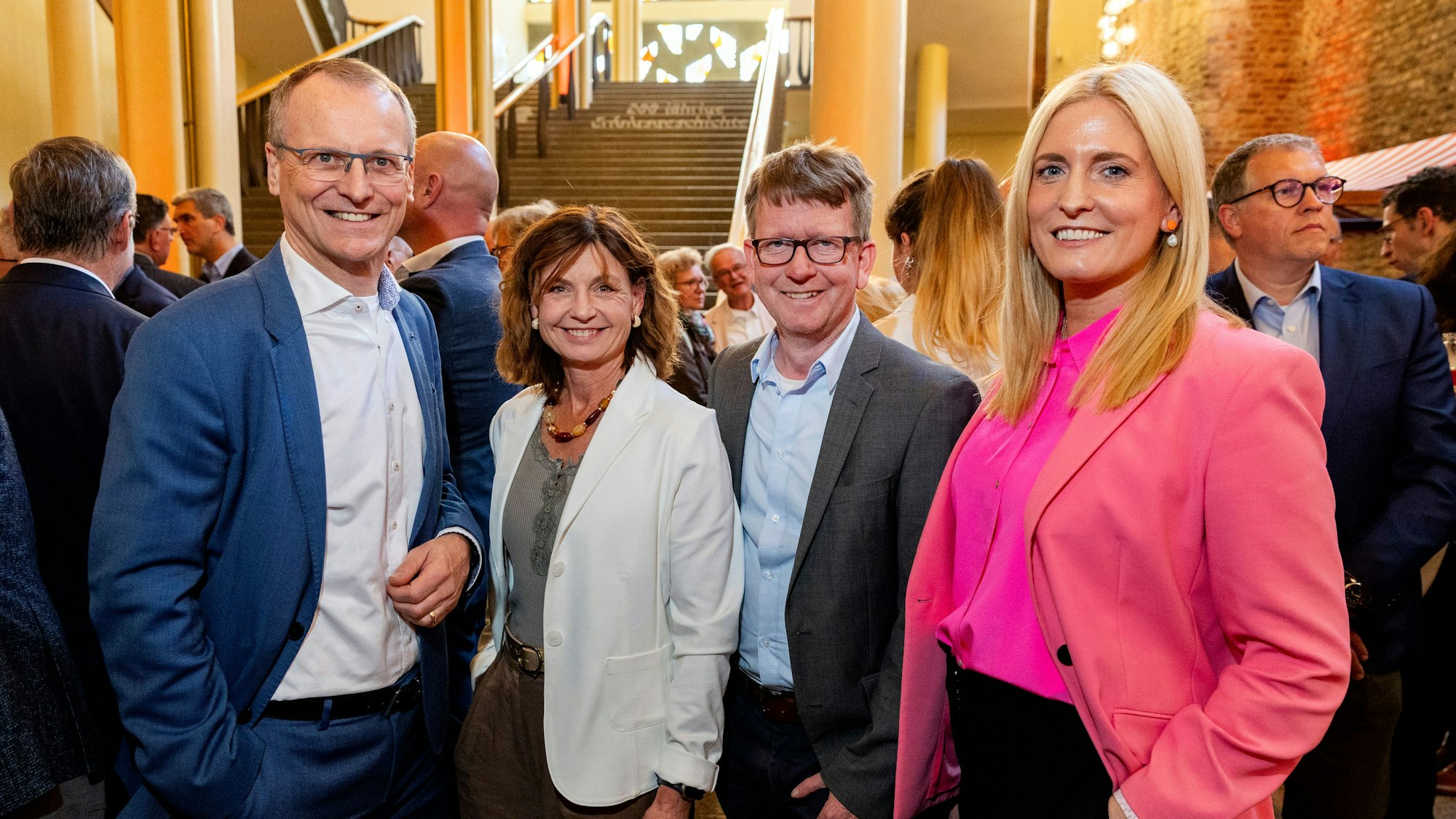 Das Jubiläumsjahr wird unter dem Motto „Füreinander Hier - Gestern. Heute. Morgen.“ gefeiert. Im Bild (v.l.) Tüv-Chef Michael Fübi, Susanne Imhoff (Schokoladenmuseum), Thorsten Breitkopf (Chefreporter Kölner Stadt-Anzeiger) und Marie-Christine Frank (Drei Brüder Kommunikation)