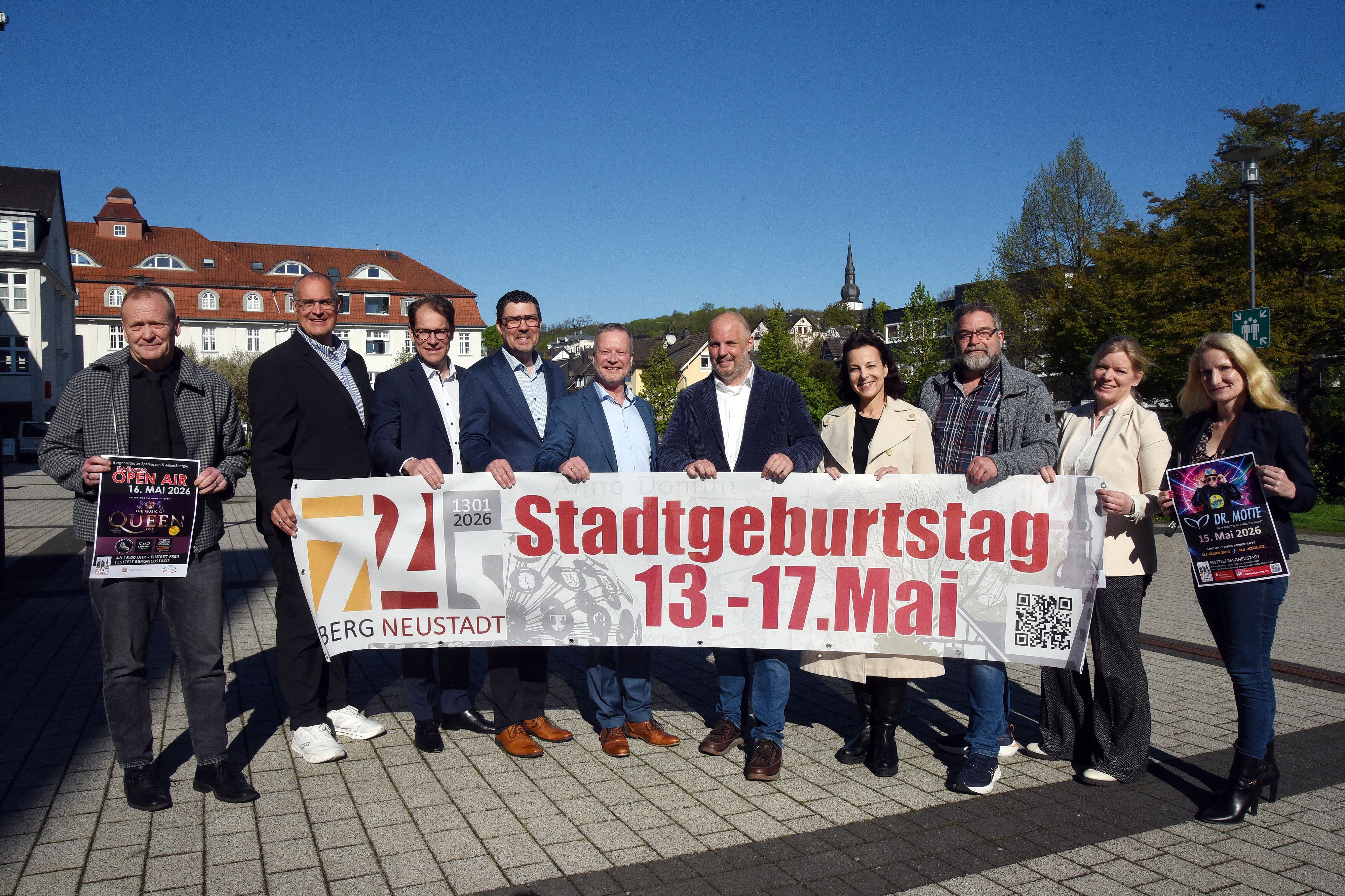 Präsentation und Pressekonferenz mit den Vertretern der Stadt und den Sponsoren.
