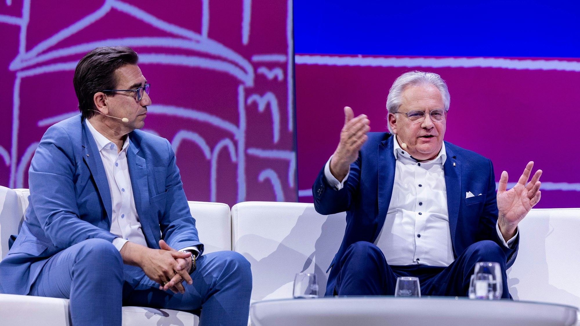 Jubiläumsauftakt der Sparkasse KölnBonn zum 200-Jahre-Jubiläum des Geldinstituts im Gürzenich. Im Bild der Bonner OB Guido Déus und Verwaltungsratschef Ralph Elster