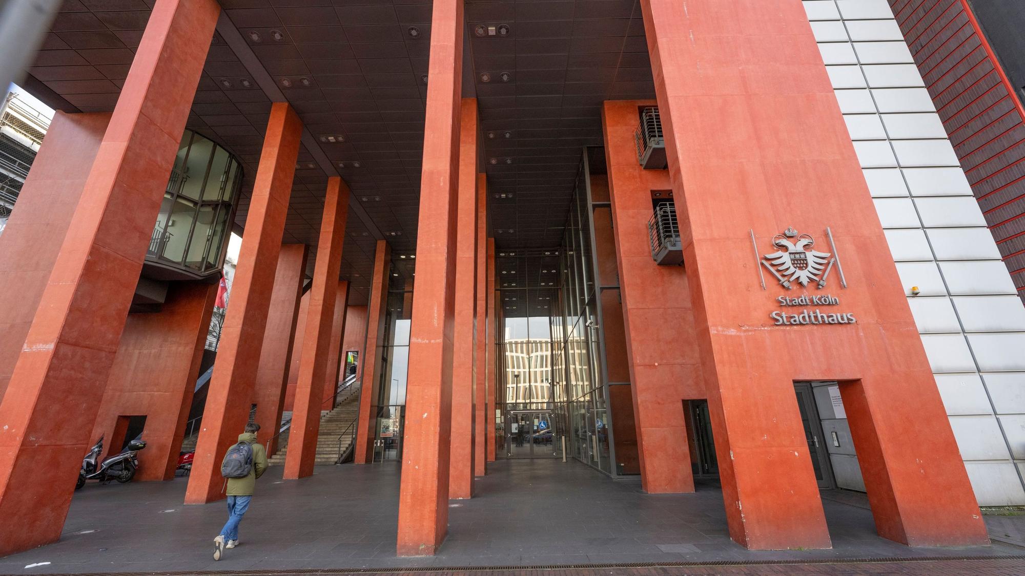 Das Stadthaus in Deutz beherbergt das Technische Rathaus der Stadt Köln.
