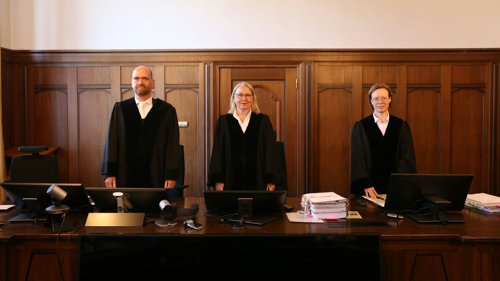 22.04.2026, Düsseldorf: Das Oberlandesgericht Düsseldorf entscheidet über die Vergabe der Deutzer Kirmes, Foto: Ingo Lammert