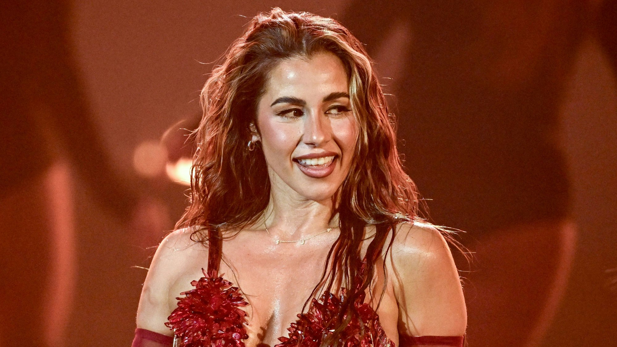 Sarah Engels steht bei dem Vorentscheid zum Eurovision Song Contest im Februar im Studio.