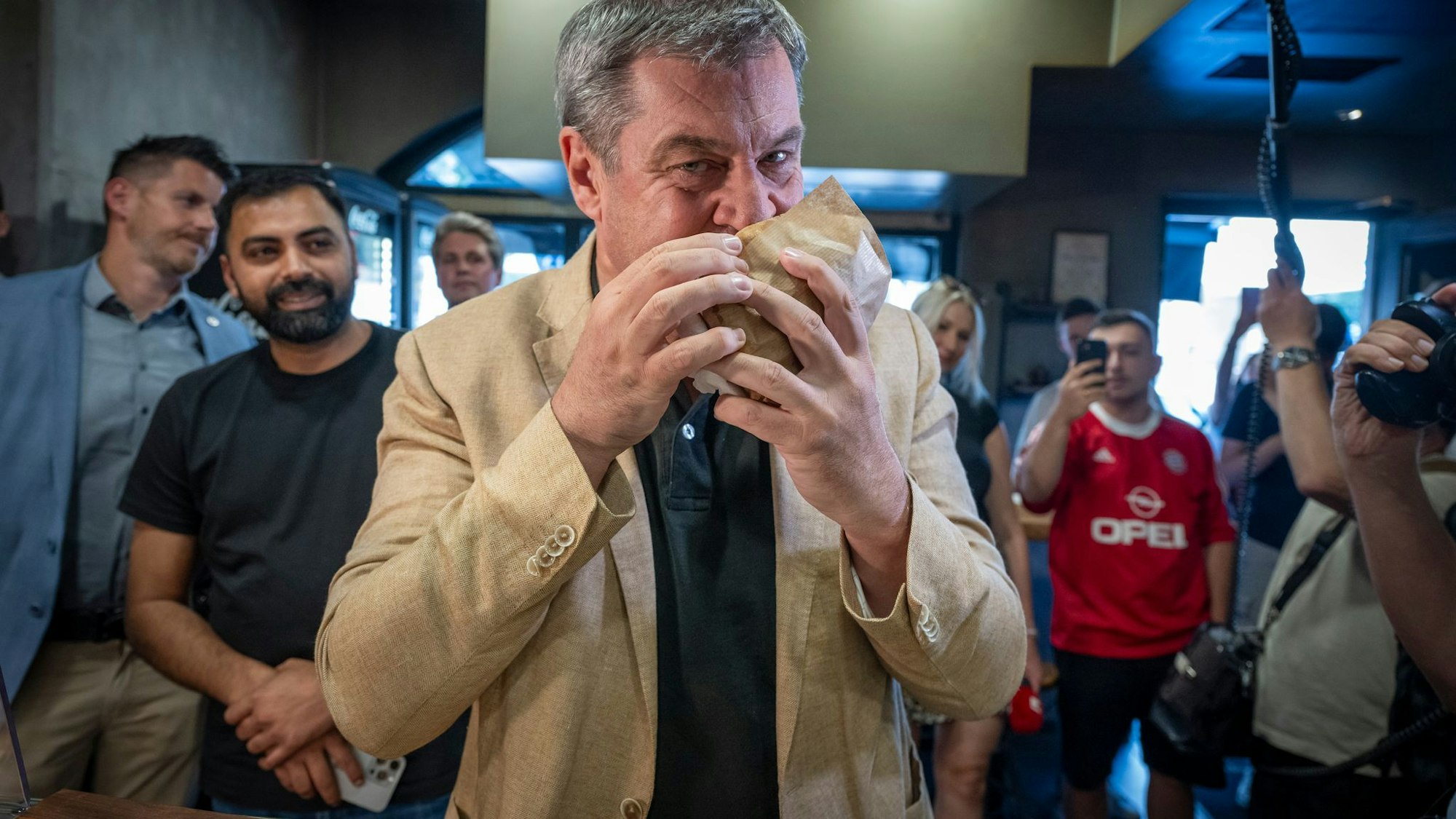 Söder will weniger Döner-Fotos veröffentlichen