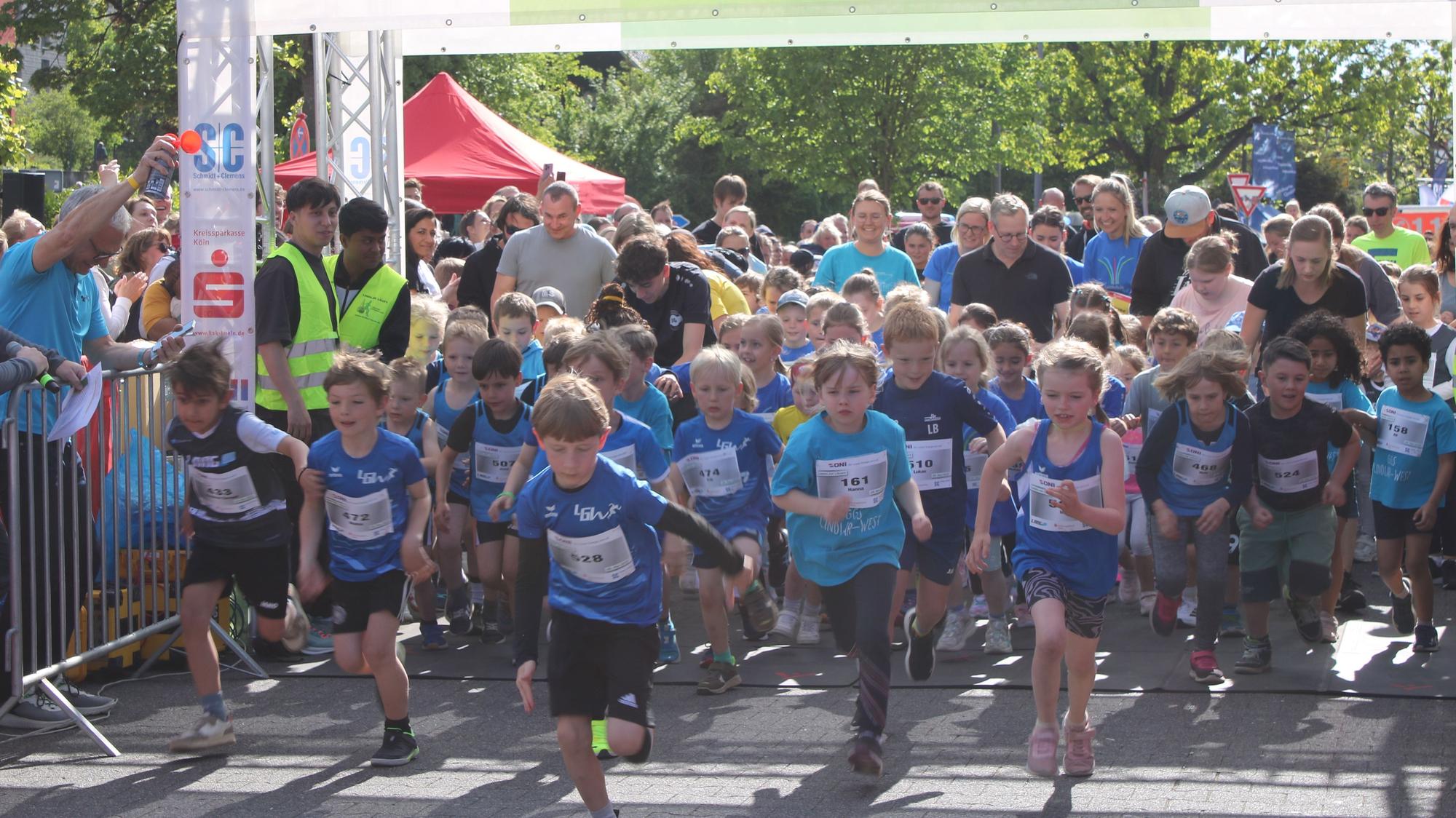 Start eines Bambini-Laufes