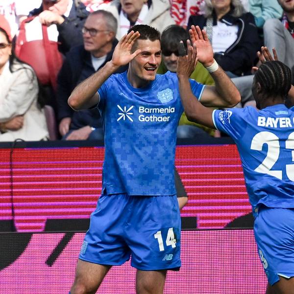 Patrik Schick Leverkusen 14 jubelt nach dem Tor zum 0:2 mit Nathan Tella Leverkusen 23 25.04.2026 Fussball 1. FC Koeln vs Bayer Leverkusen, Rheinenergiestadion, Koeln, DFB/DFL REGULATIONS PROHIBIT ANY USE OF PHOTOGRAPHS AS IMAGE SEQUENCES AND/OR QUASI-VIDEO *** Patrik Schick Leverkusen 14 celebrates after scoring the 0 2 goal with Nathan Tella Leverkusen 23 25 04 2026 Soccer 1 FC Koeln vs Bayer Leverkusen, Rheinenergiestadion, Koeln, DFB DFL REGULATIONS PROHIBIT ANY USE OF PHOTOGRAPHS AS IMAGE SEQUENCES AND OR QUASI VIDEO Copyright: xpepphotox/xHorstxMauelshagenx pep00321, pep_20260425_hm_344684