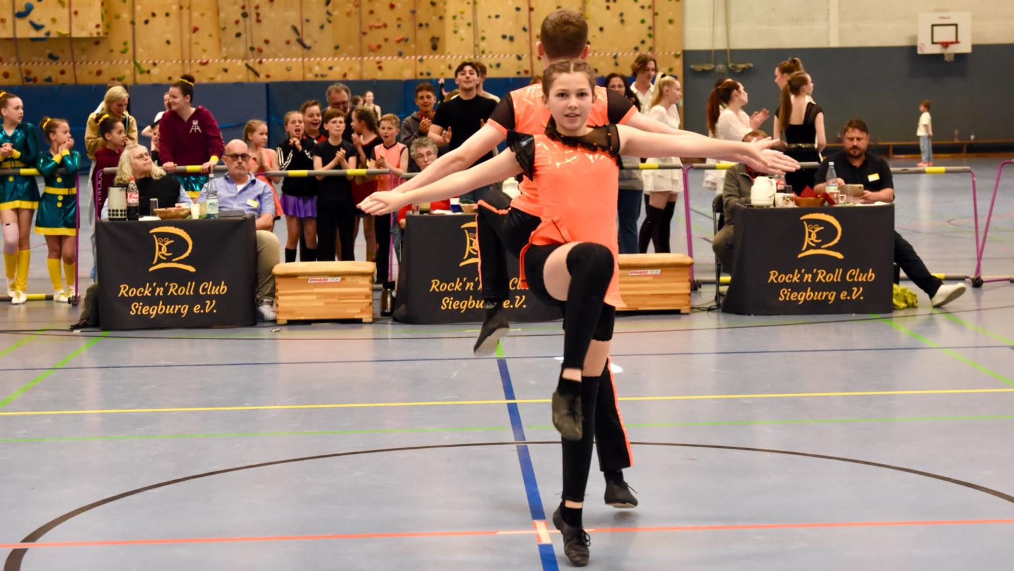 Rock´n´Roll Club (RRC) Siegburg richtet Turnier im Anno-Gymnasium Siegburg aus.