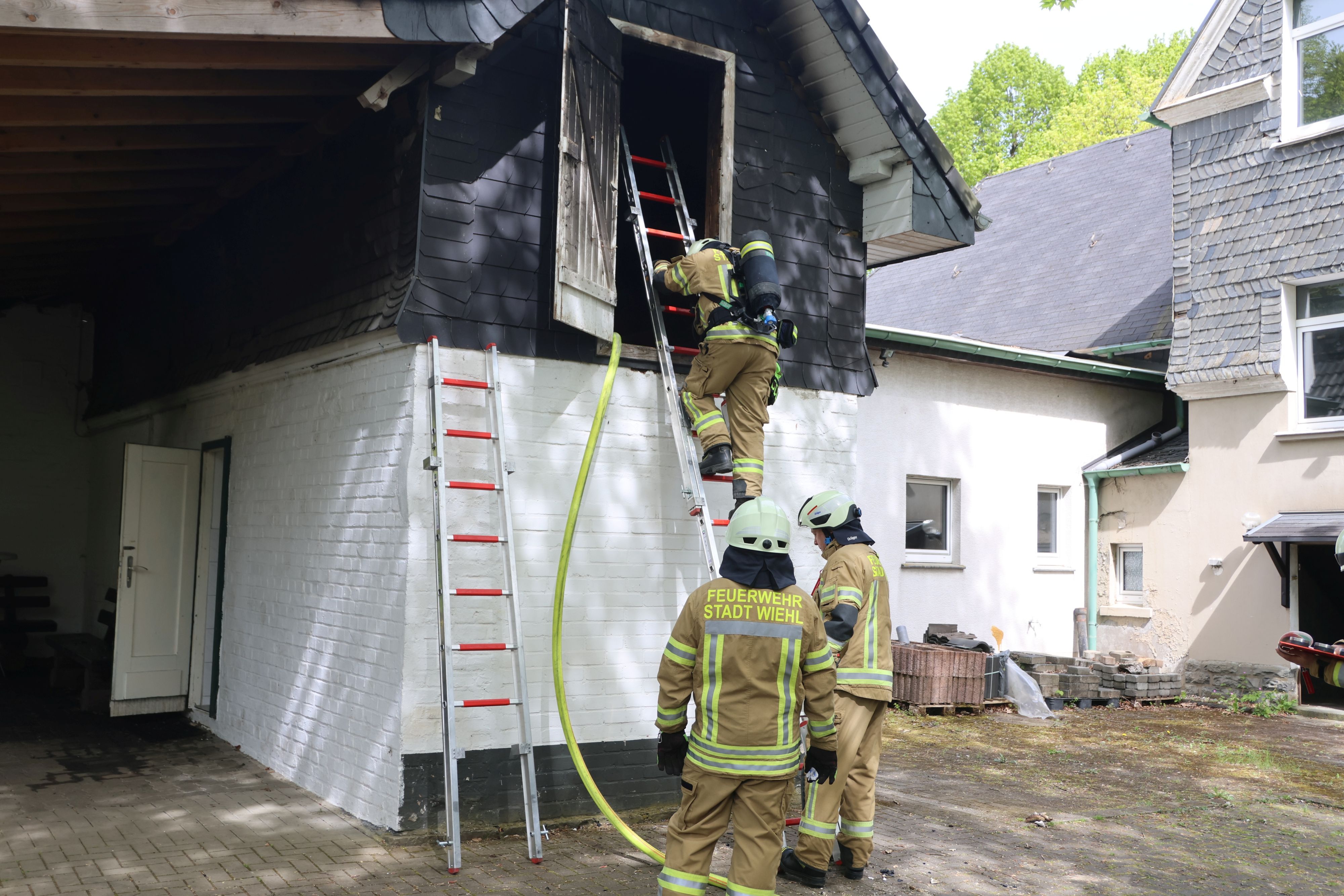 Die Kräfte aus Marienhagen und Bomig konnten Schlimmeres verhindern.