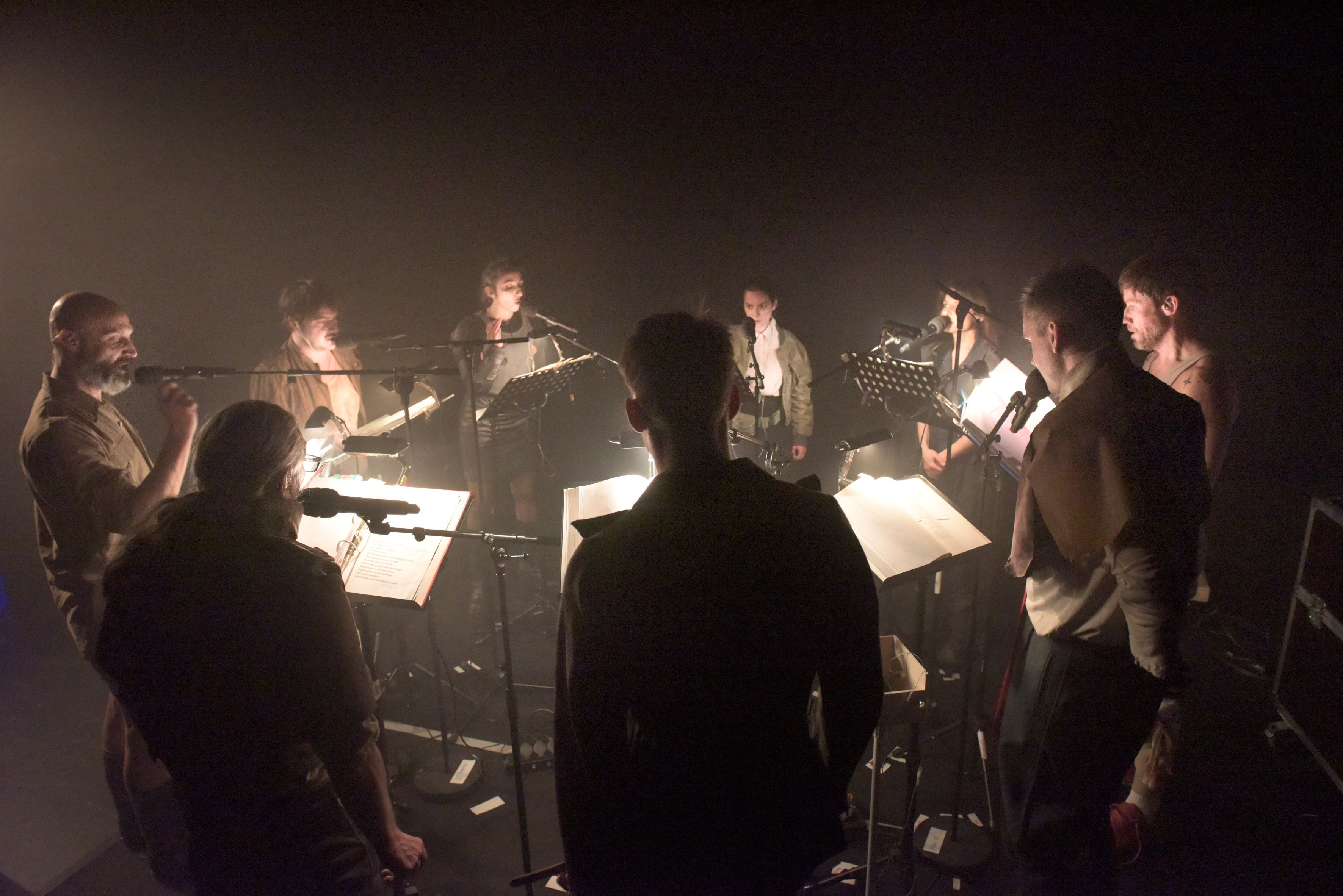 Schauspiel Köln,
"Vergeltung"  Live-Hörspiel mit sechs Bildern von Gert Ledig,
Uraufführung: 24.4.2026,
Regie: Sebastian Baumgarten