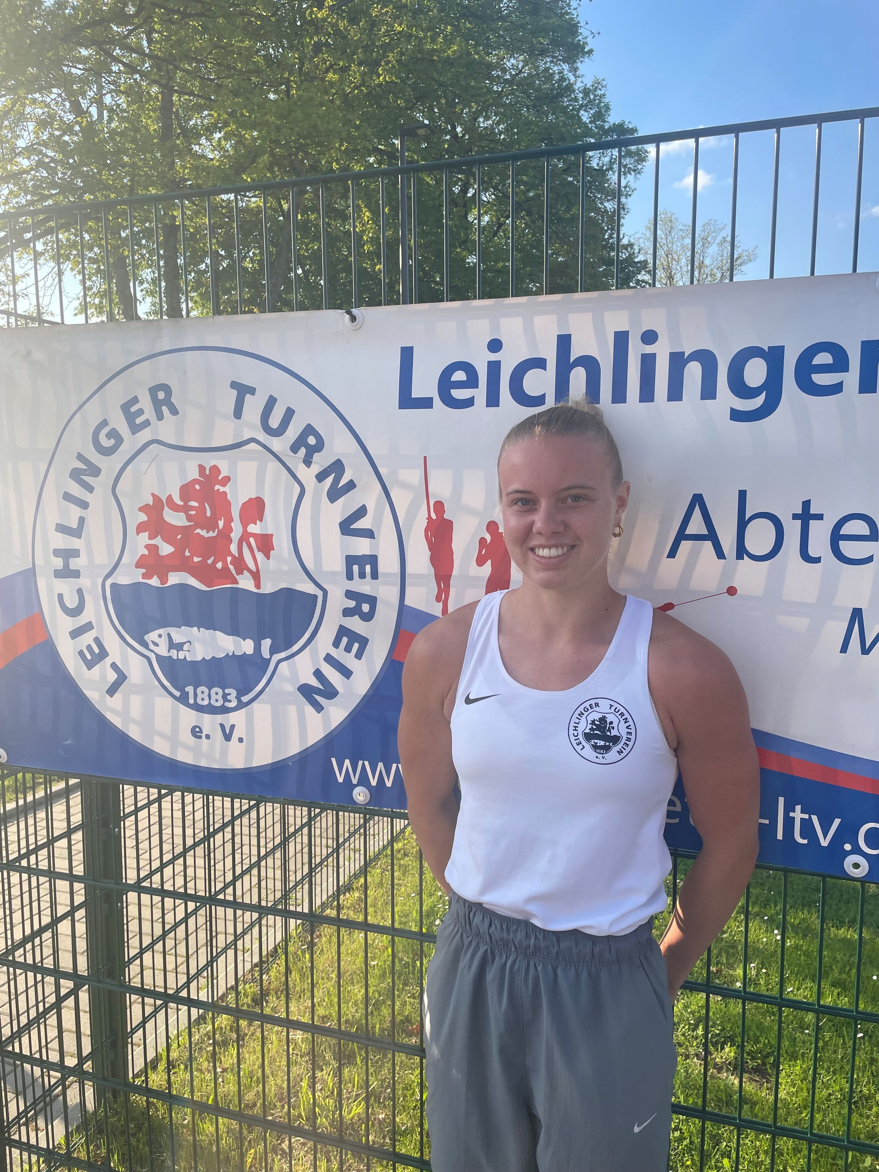 Stabhochspringerin Maja Bertling