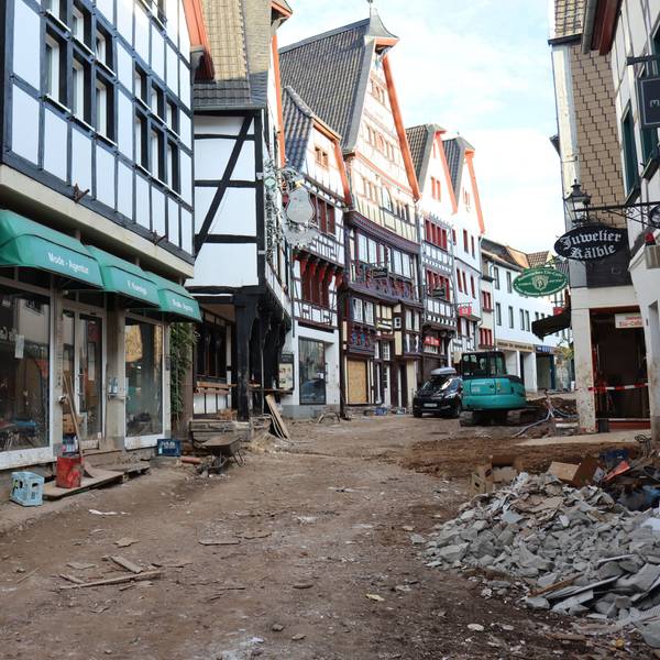 Die Innenstadt von Bad Münstereifel, 16 Tage nach dem Hochwasser im Juli 2021.