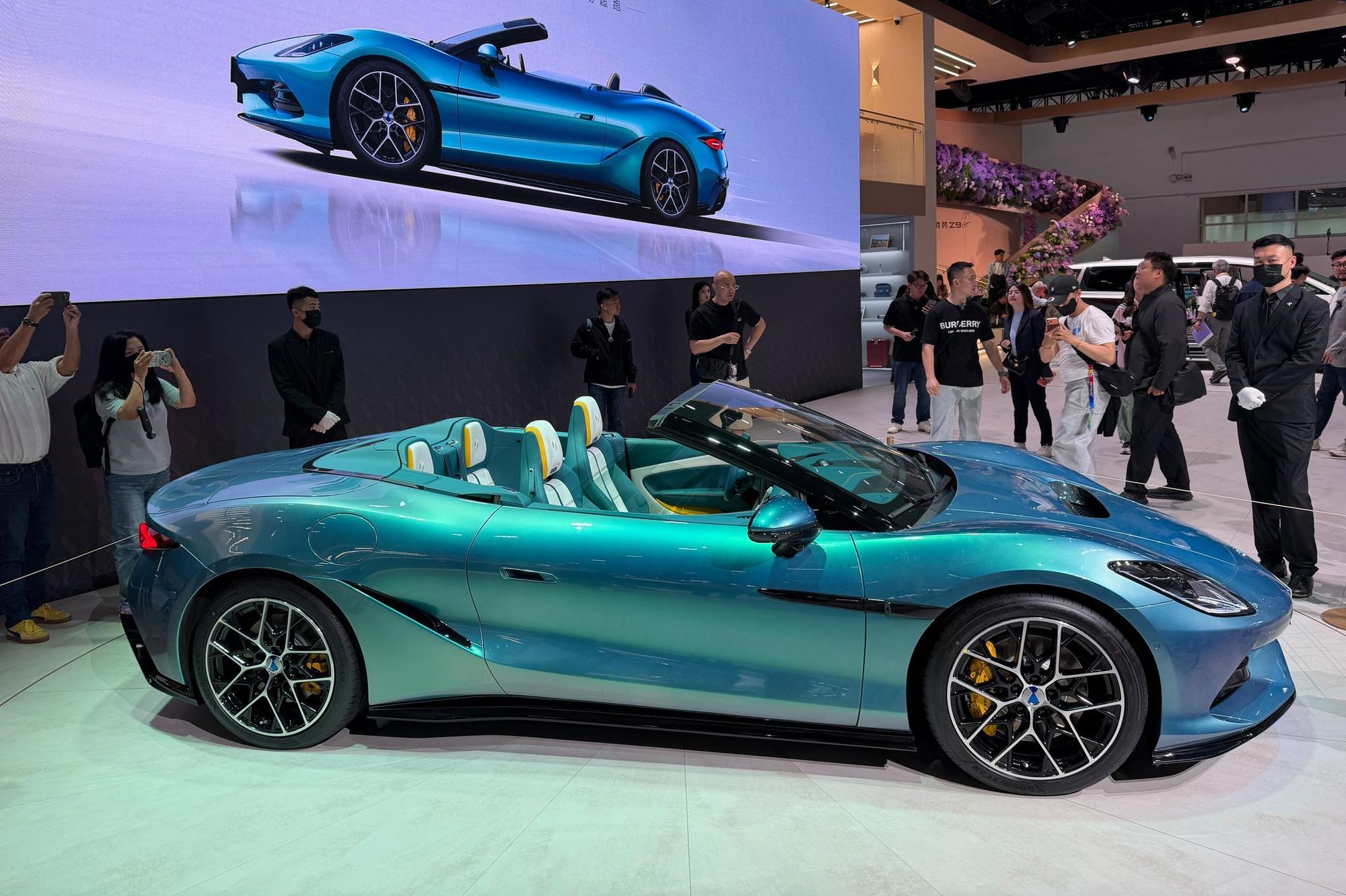 «Auto China» 2026 in Peking - Denza Z9 GT Cabrio
