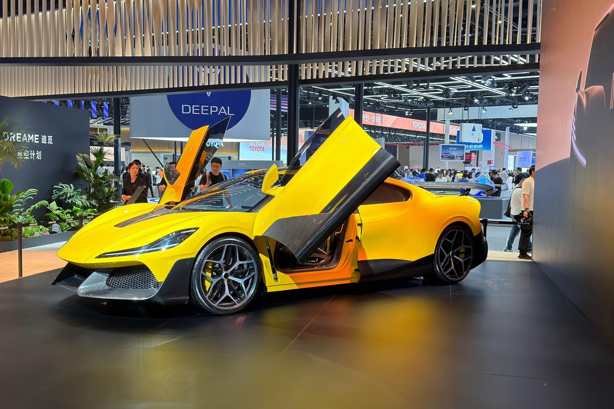 «Auto China» 2026 in Peking - Dreame Nebula Next 01