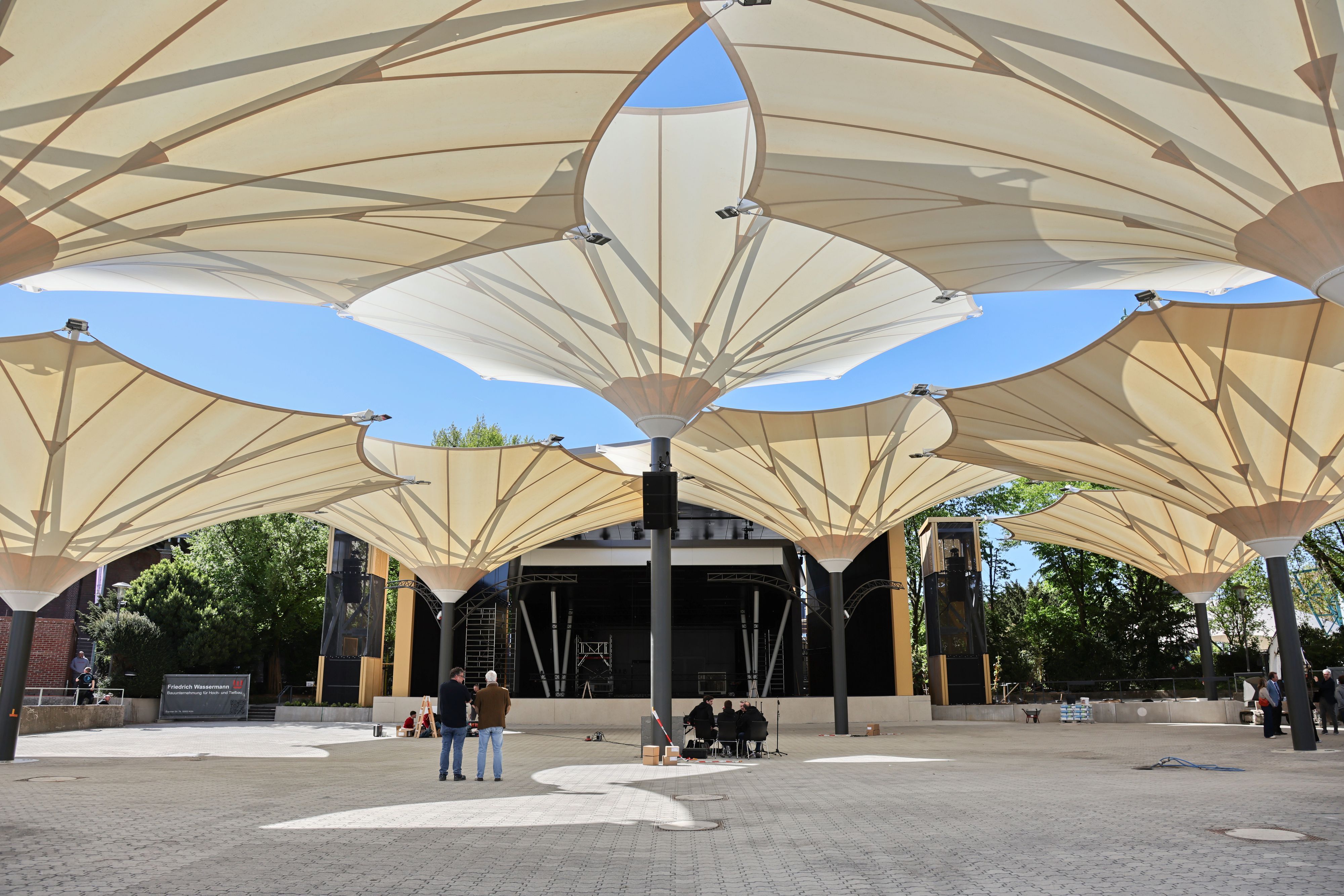 Blick auf die Fläche im Kölner Tanzbrunnen.