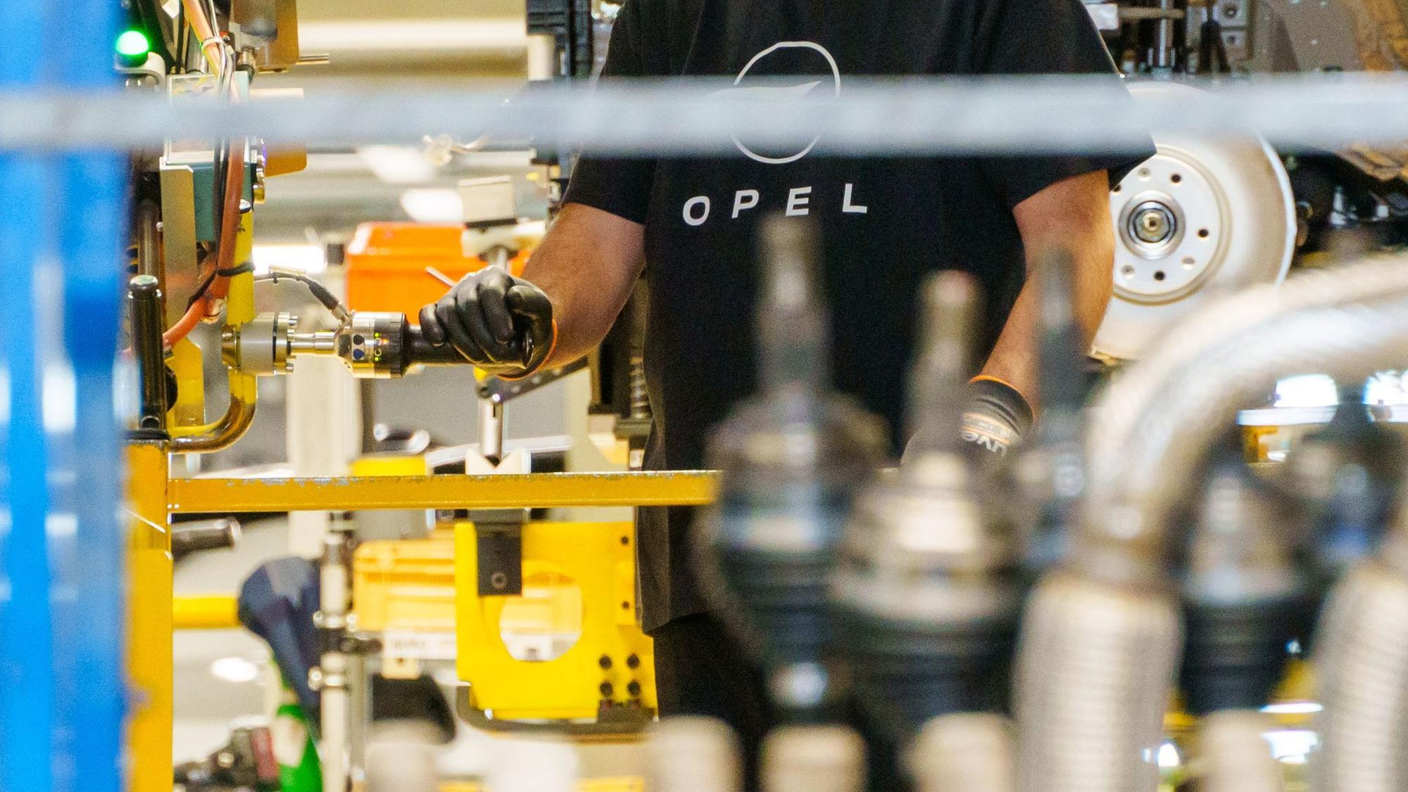 Opel-Mutter Stellantis macht wieder Gewinn.