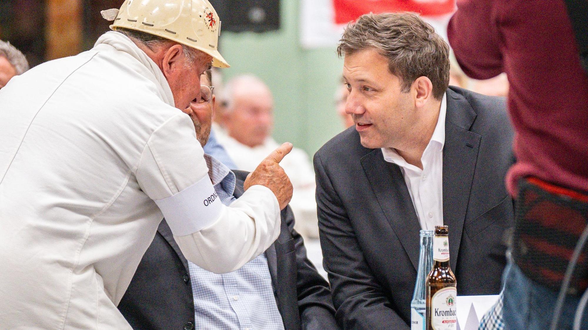 SPD-Chef Lars Klingbeil bei Kundgebung zum Tag der Arbeit