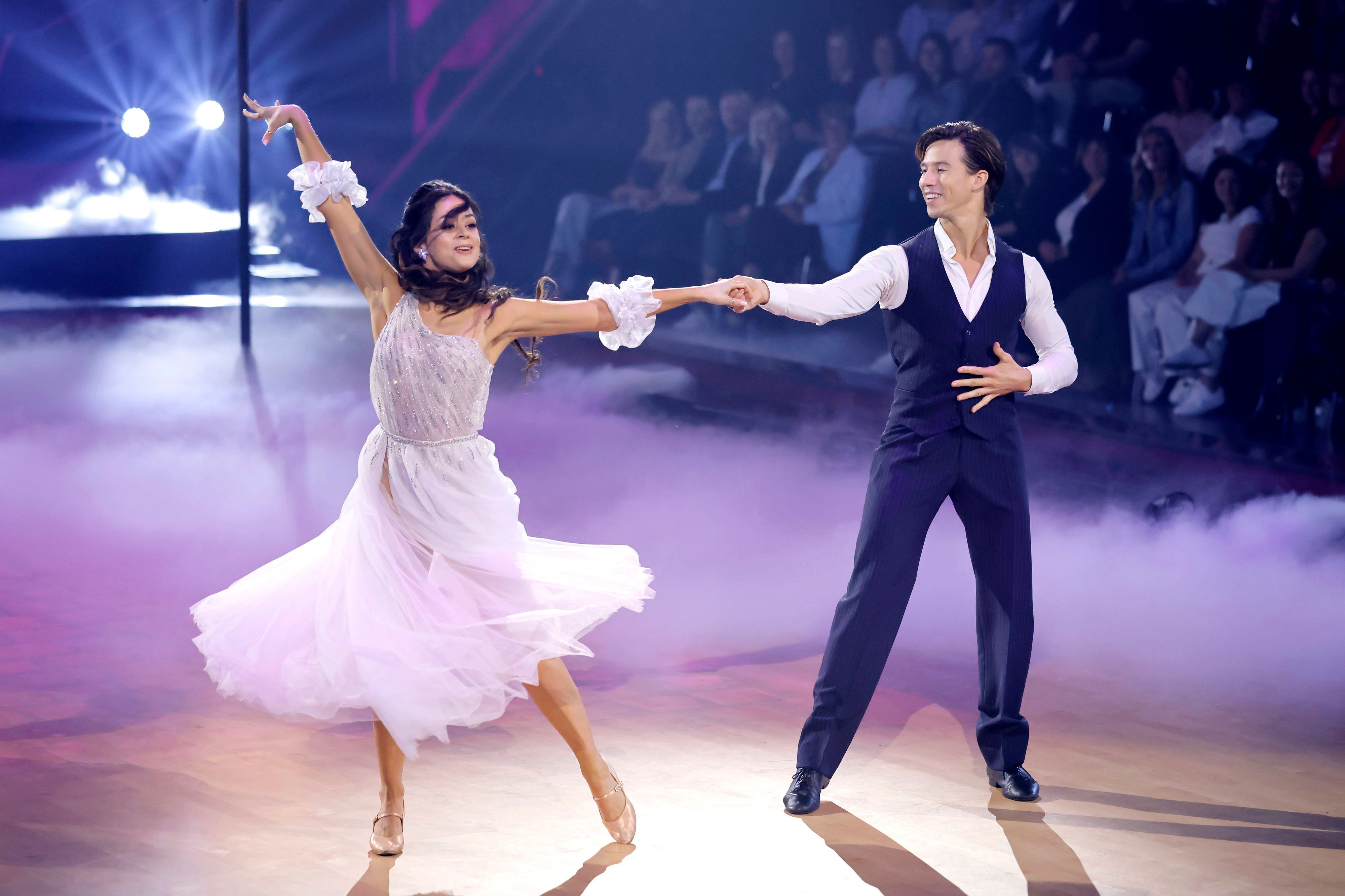 Malika Dzumaev und Joel Mattli tanzen