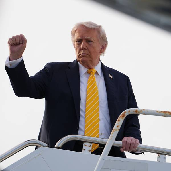 US-Präsident Donald Trump besteigt die Air Force One.