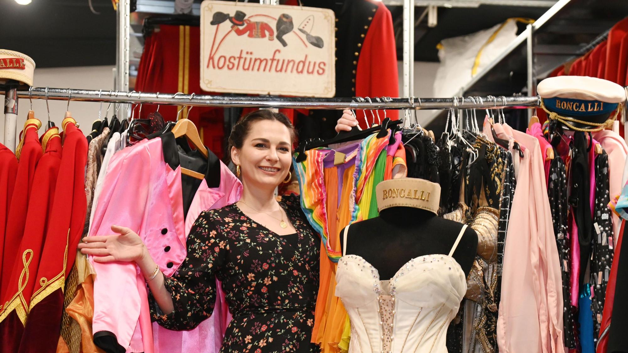 Der Kostümfundus des Circus Roncalli ist einer der Lieblingsorte von Vivi Paul-Roncalli.