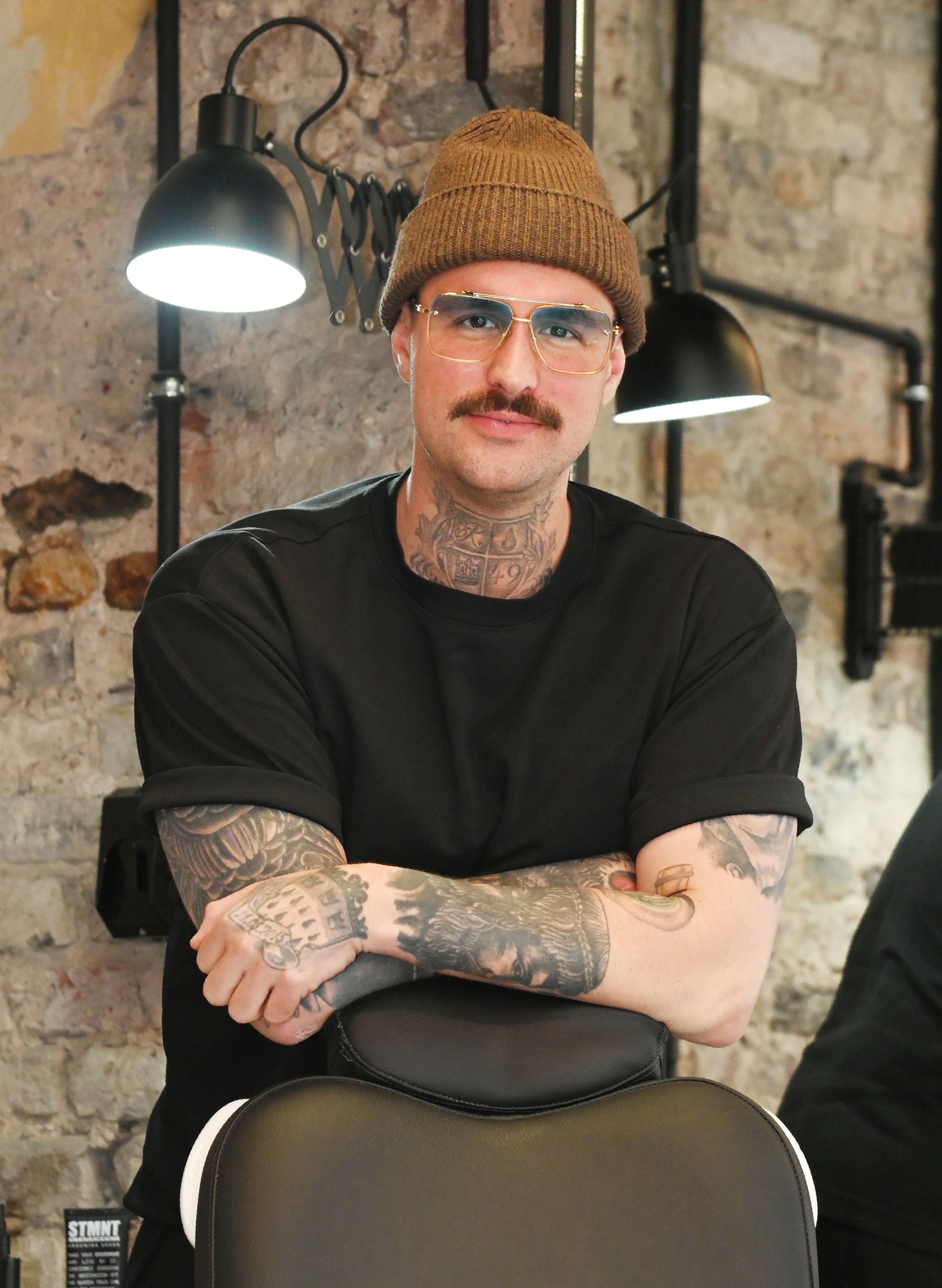 Der Kölner Elmar Heilf (38) ist Friseurmeister – und noch viel mehr.