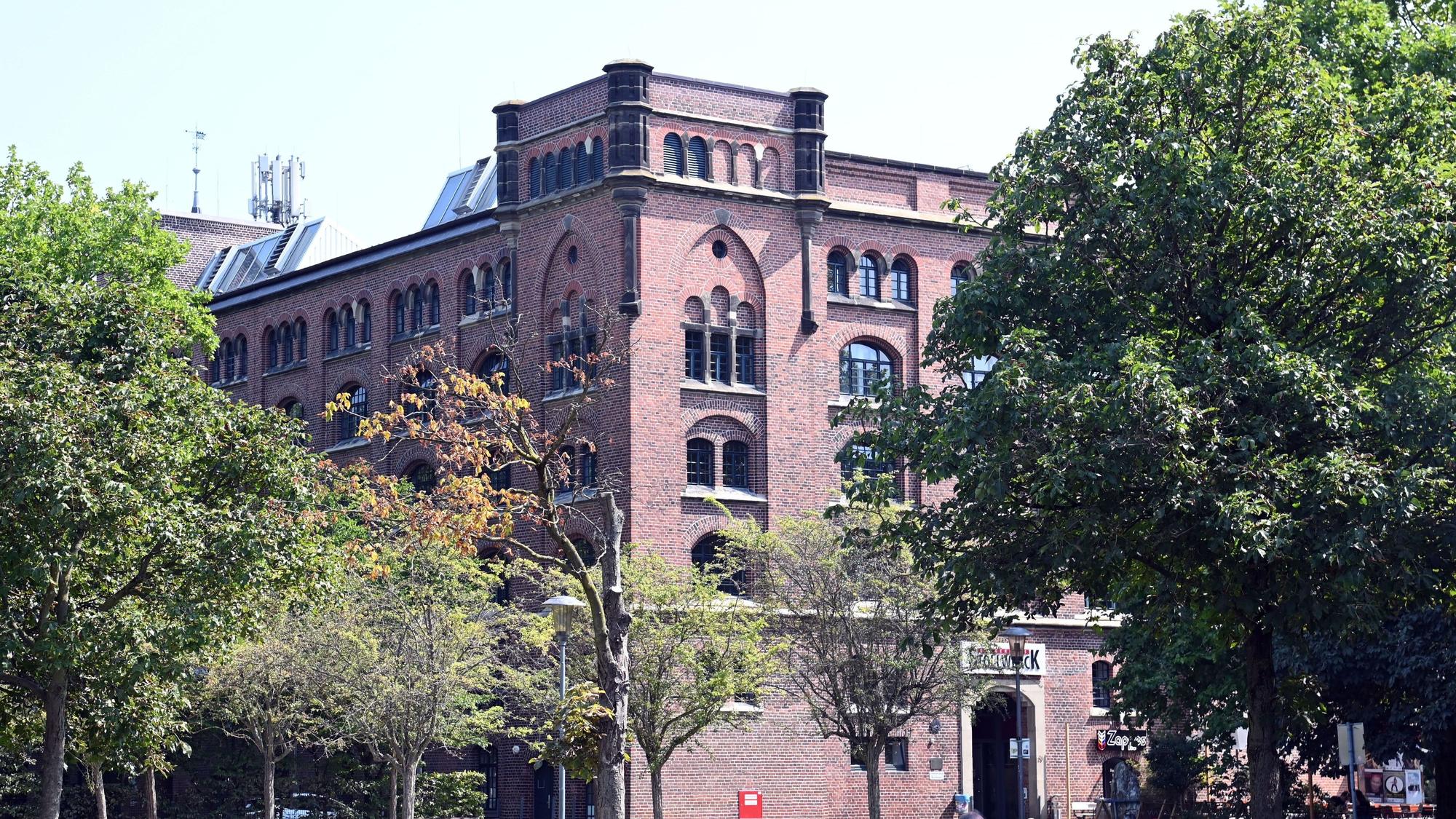 Das Konzert findet im Kulturzentrum Bürgerhaus Stollwerck in der Südstadt statt.