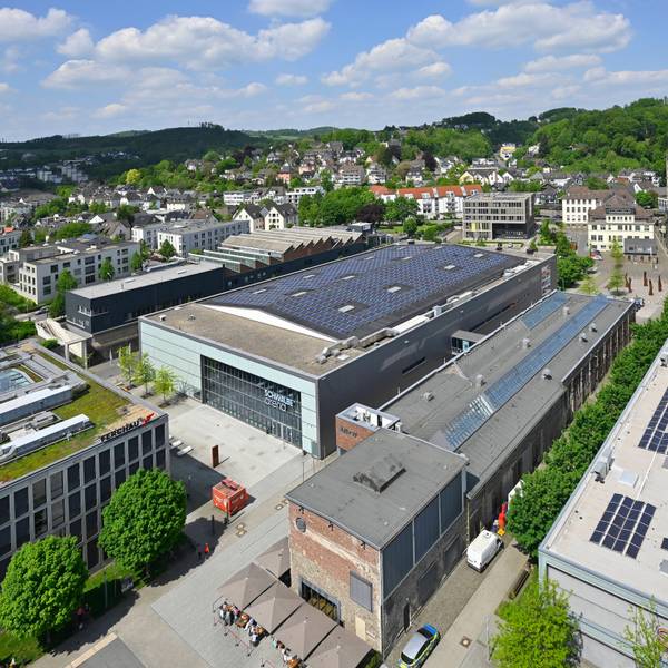 Zu sehen ist die Schwalbe-Arena aus der Luft aufgenommen.