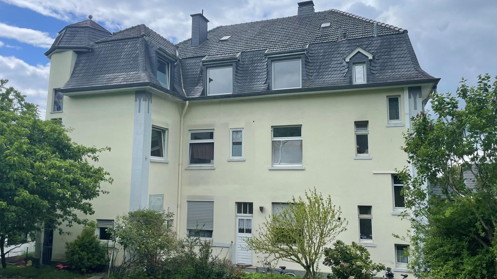 Die Gespräche mit den Eigentümern zum Kauf der derzeit als Geflüchtetenunterkunft genutzten Immobilie an der Schützenstraße beginnen.