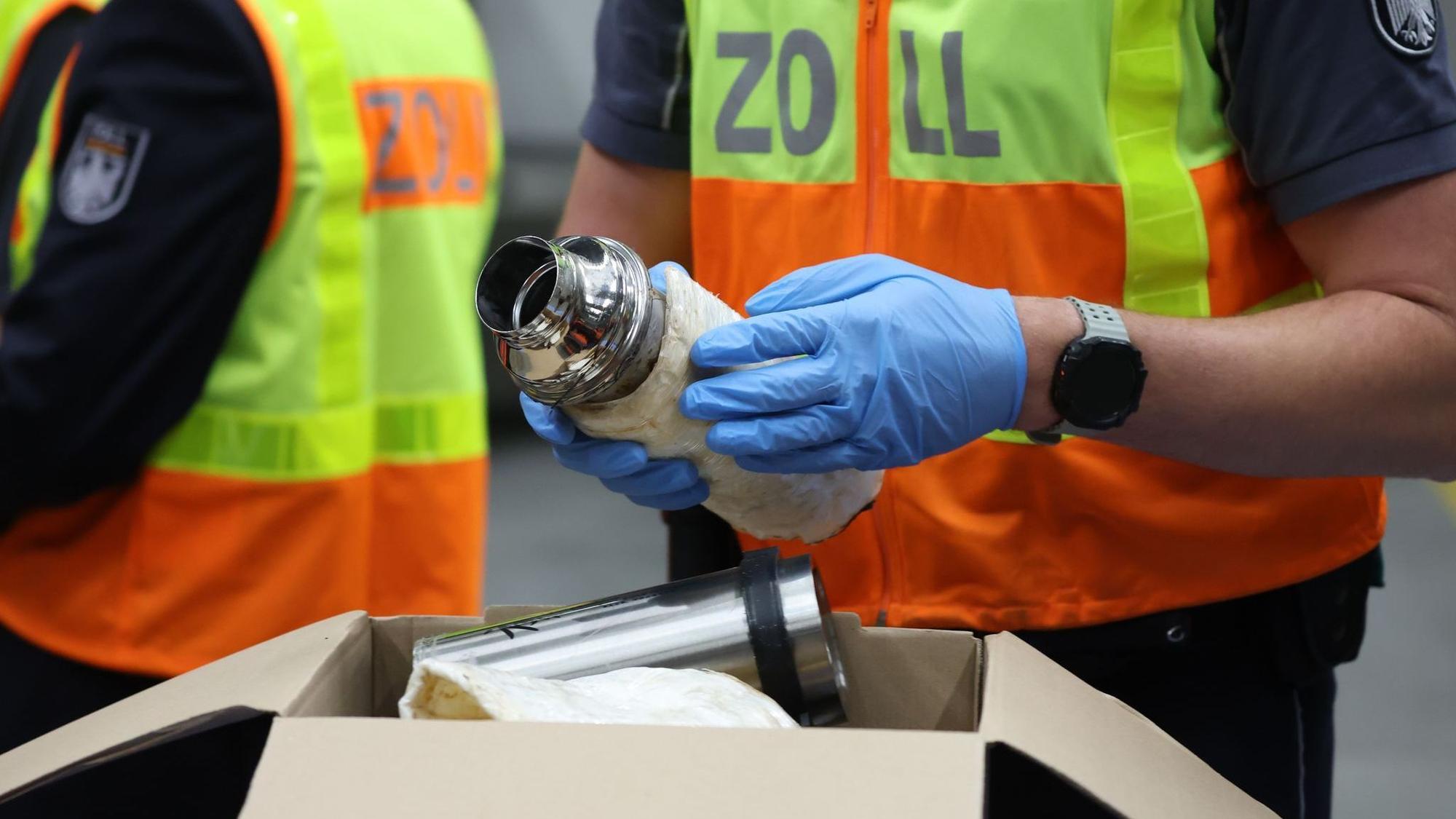 E-Commerce-Boom: Zoll fertigt deutlich mehr Sendungen ab