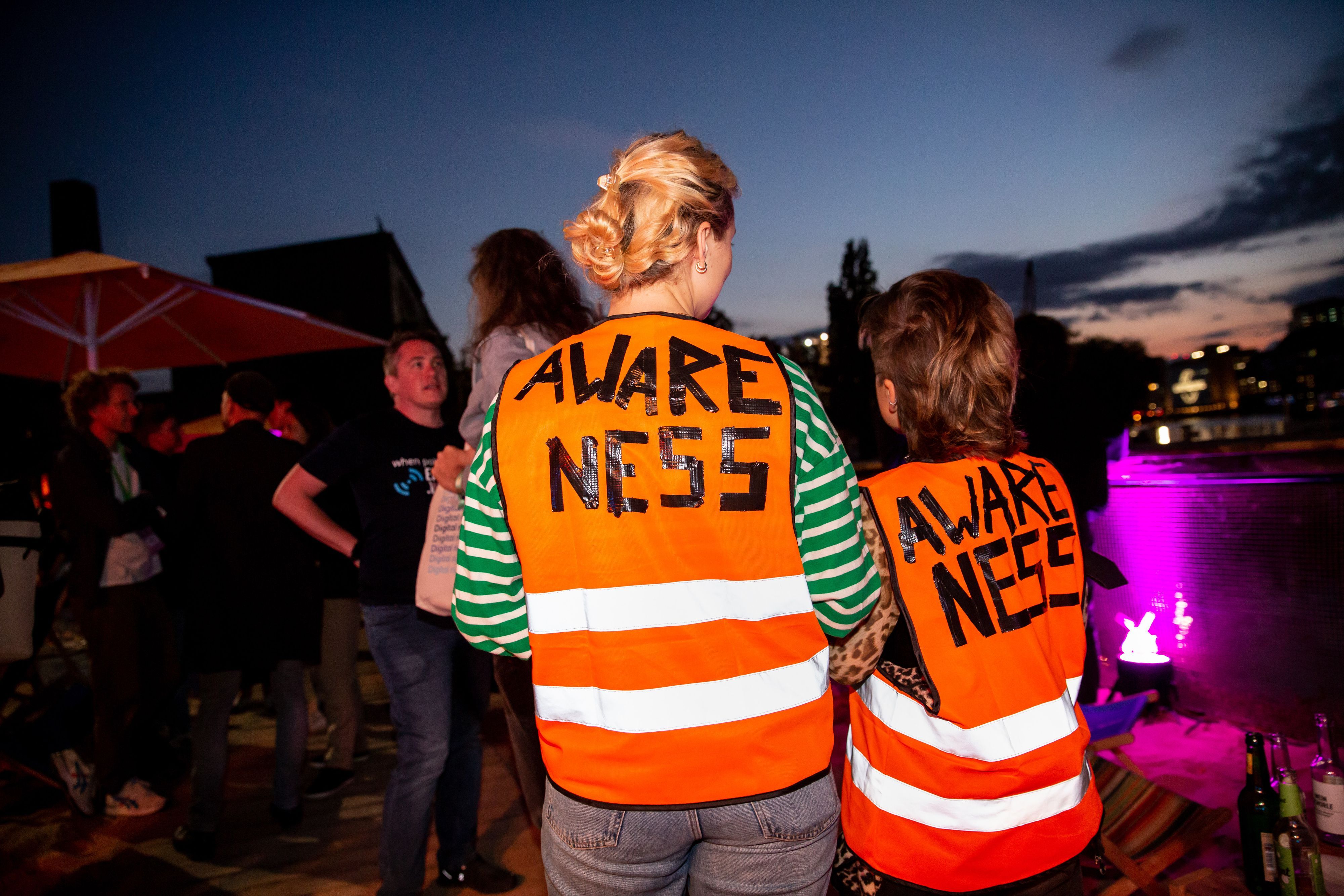 09.06.2022, Berlin:
Impressionen von der Party auf der #rp22.
Die re:publica ist das Festival für die digitale Gesellschaft und findet in diesem Jahr vom 08. bis 10. Juni in der Arena Berlin und dem Festsaal Kreuzberg statt. Foto: Dorothea Tuch/re:publica