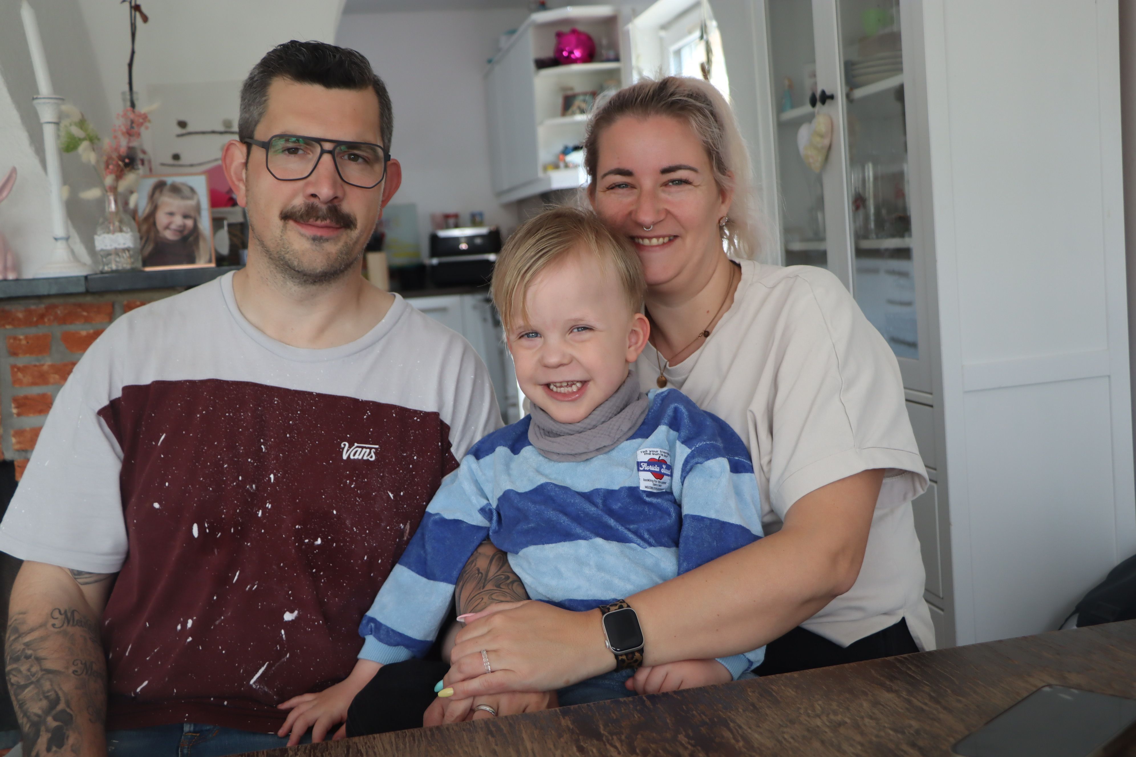 Roman und Hanna Koch mit ihrem Nesthäkchen Richard.